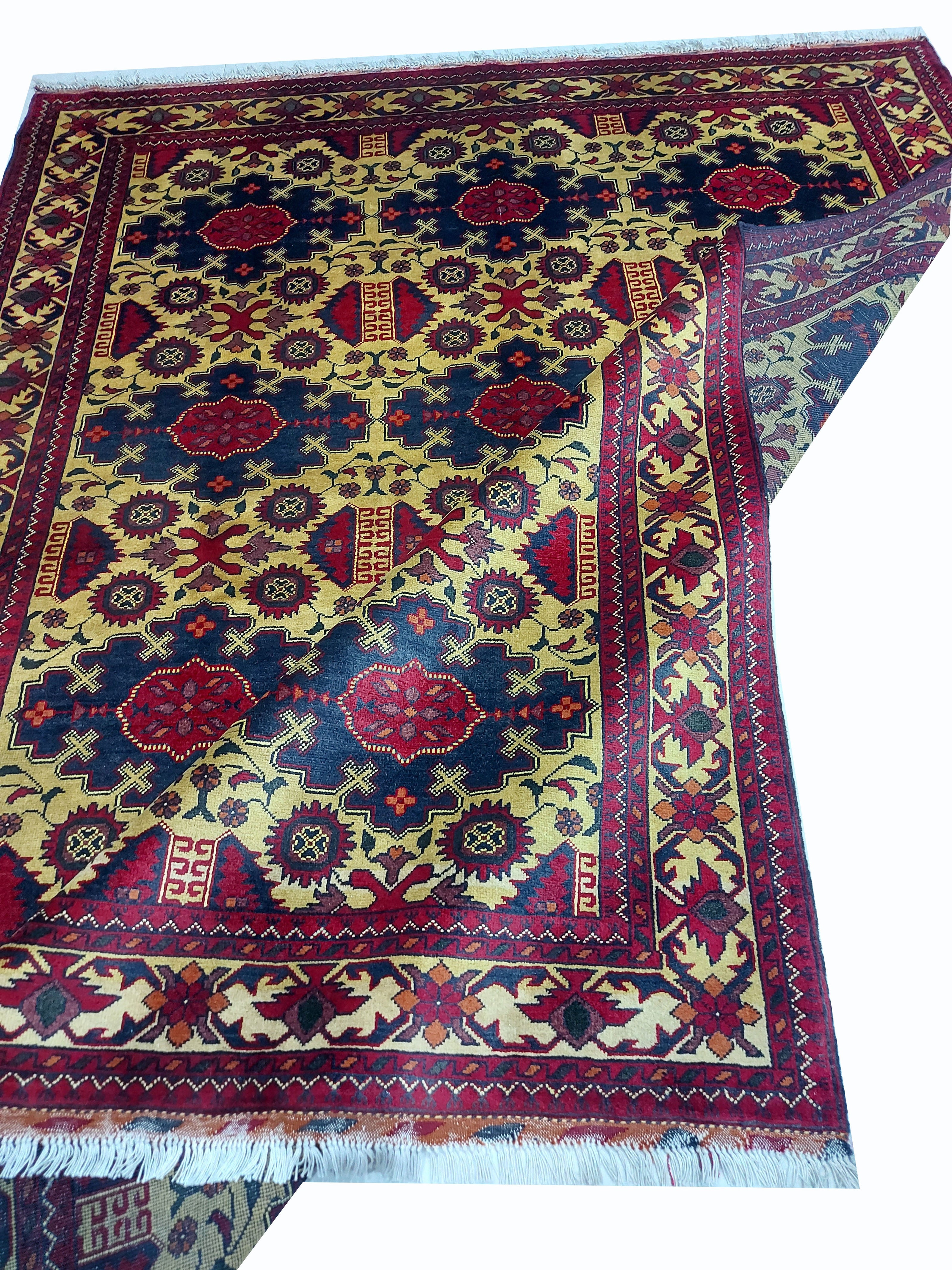 Karghai Rug - 266 cm x 204 cm