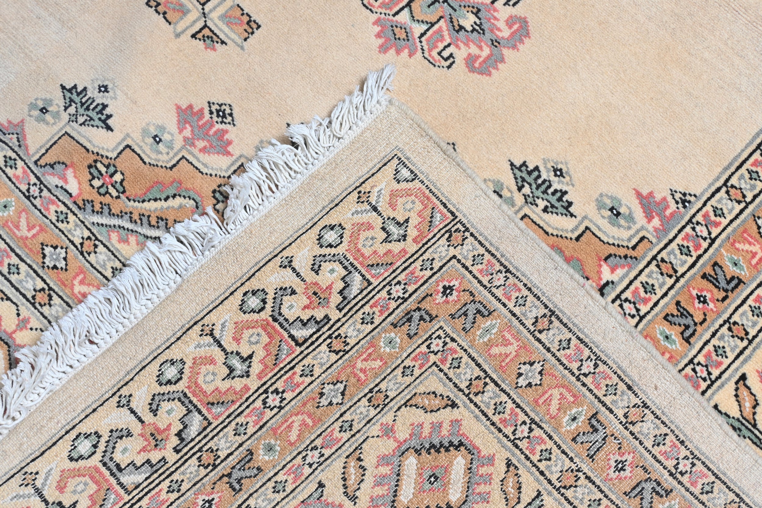 Caucasian Rug - 264 cm x 187 cm