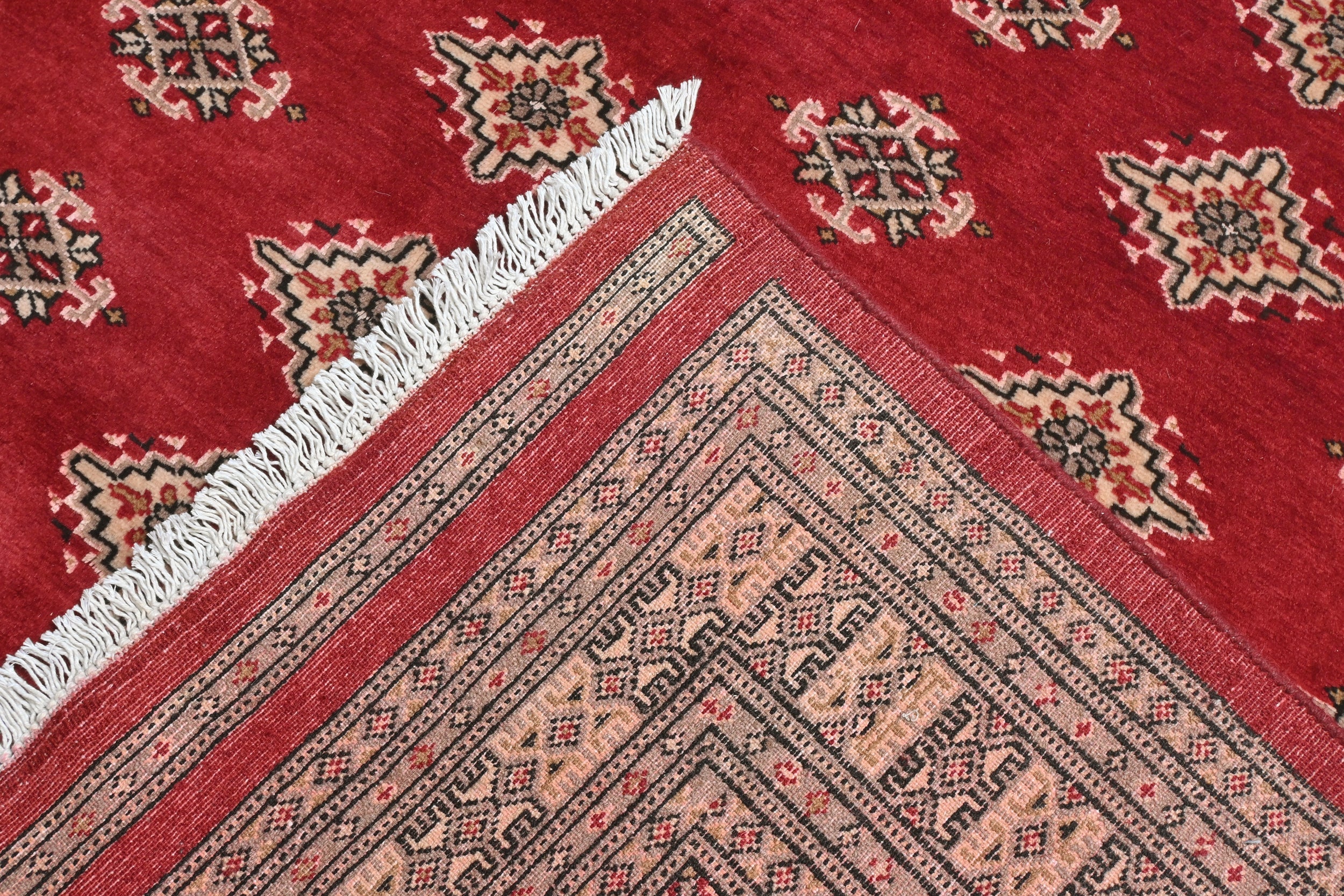 Jaldar Rug - 227 cm x 152 cm