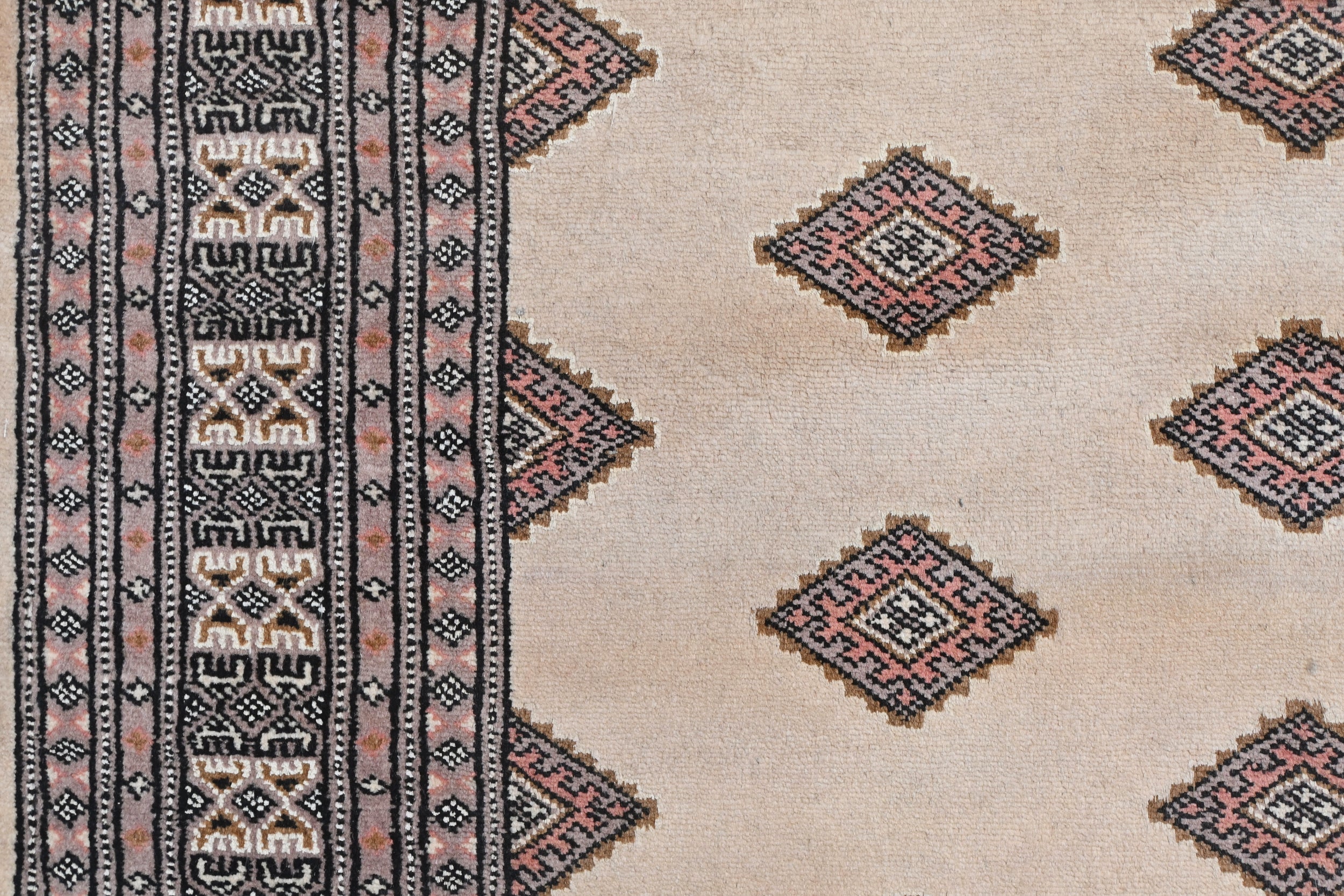 Jaldar Rug - 240 cm x 150 cm