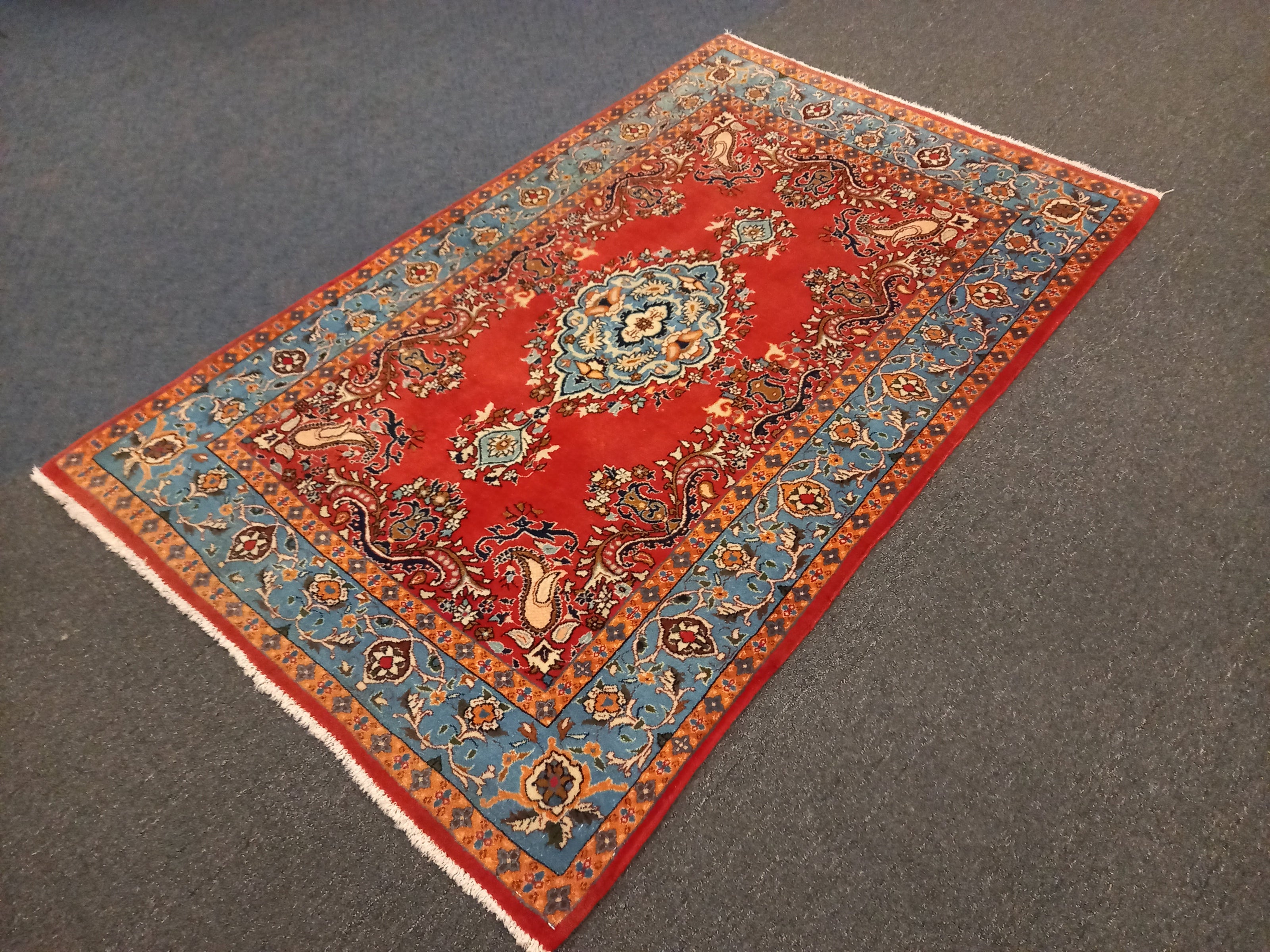 Mobareke Rug - 165 cm x 105 cm