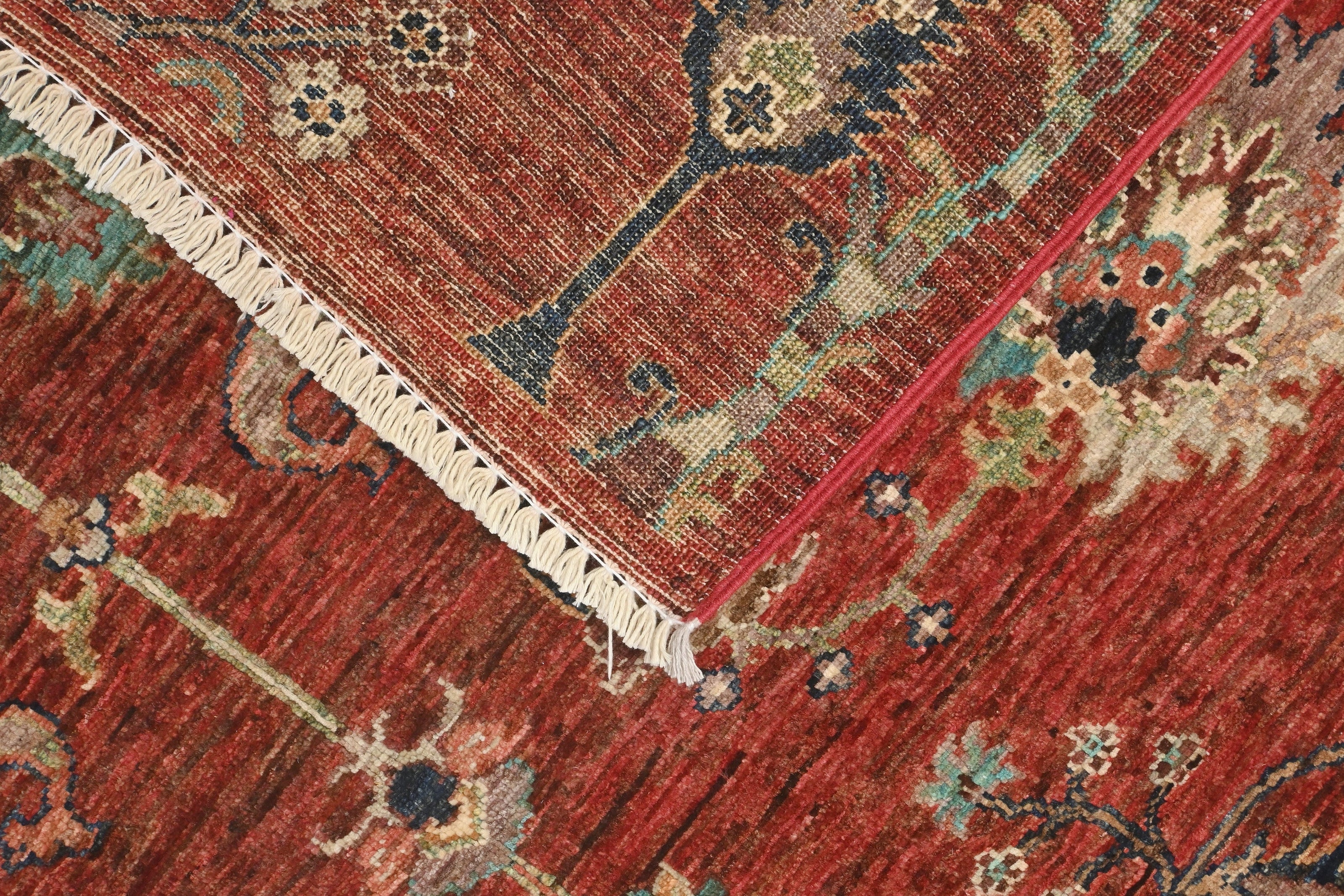 Sultani Rug - 191 cm x 157 cm