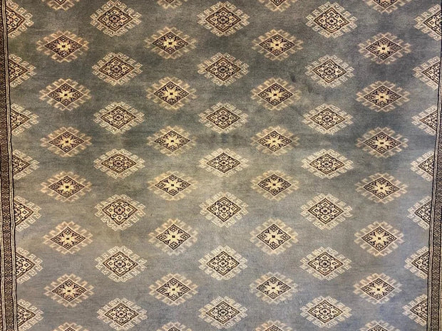 Kashmiri pure wool with silk highlights hand knotted area rug 304cm x 200cm