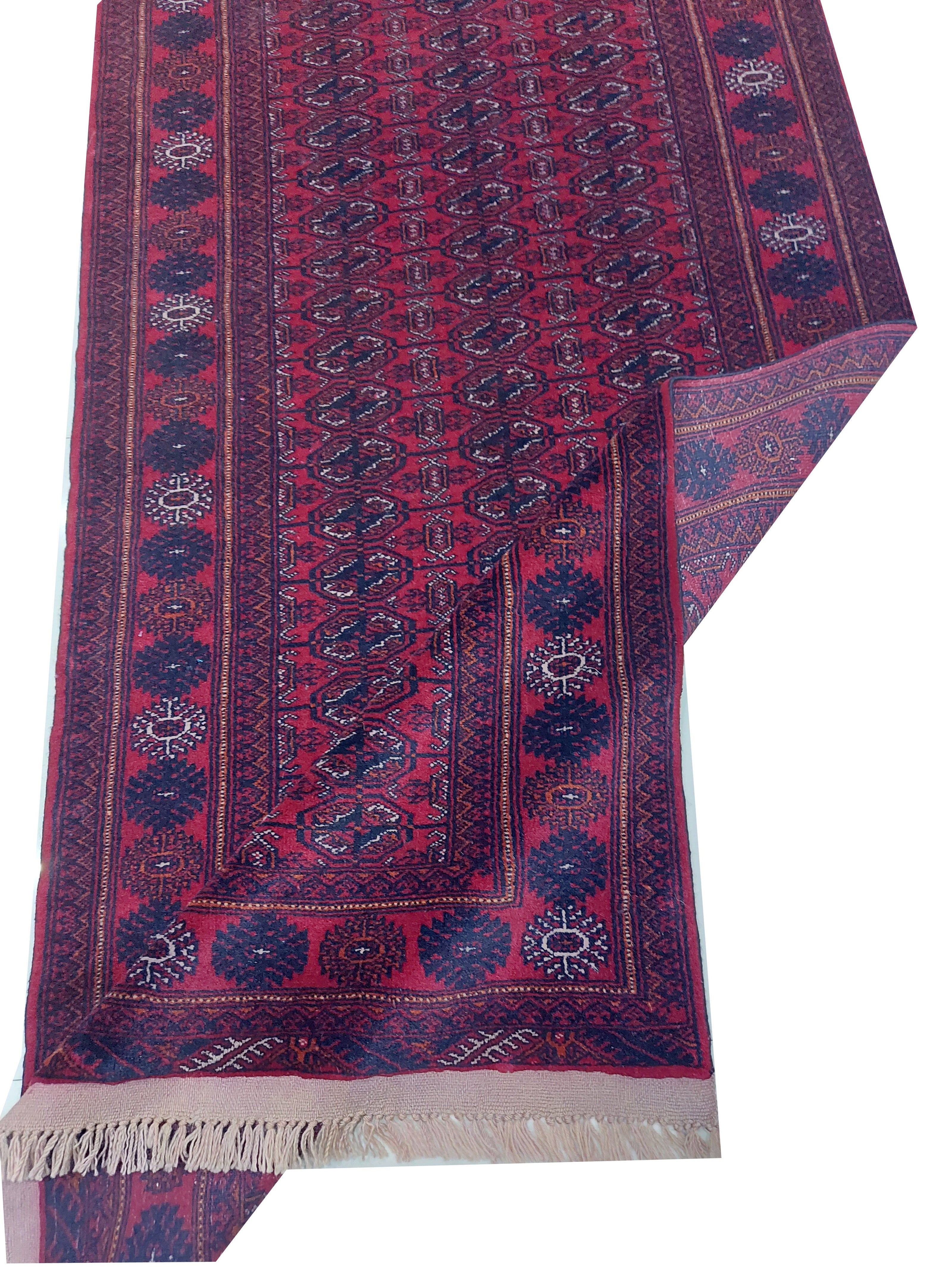 Fine Bokhara Rug - 370 cm x 88 cm