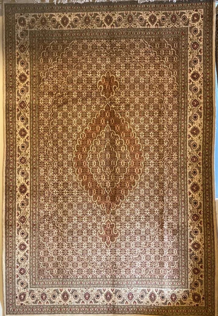 Persian Tabriz Silk and wool rug hand knotted 295cm x 200cm