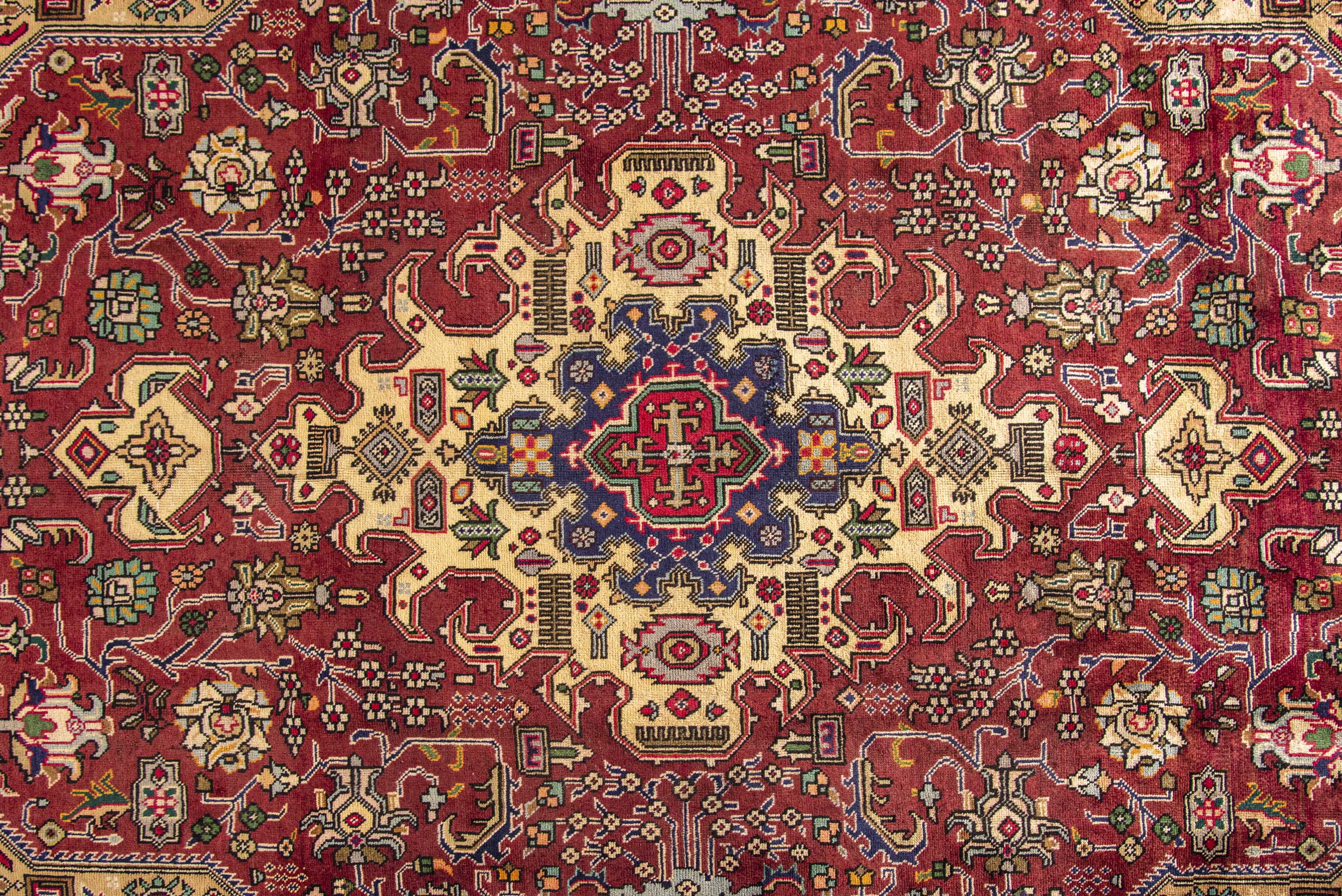 Tabriz Rug - 305 cm x 200 cm