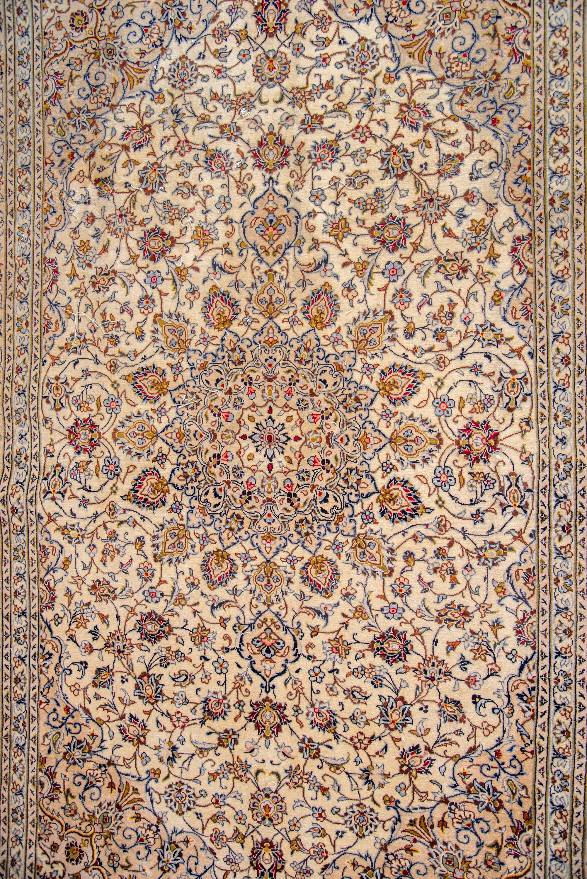 Kashan Rug - 311 cm x 202 cm