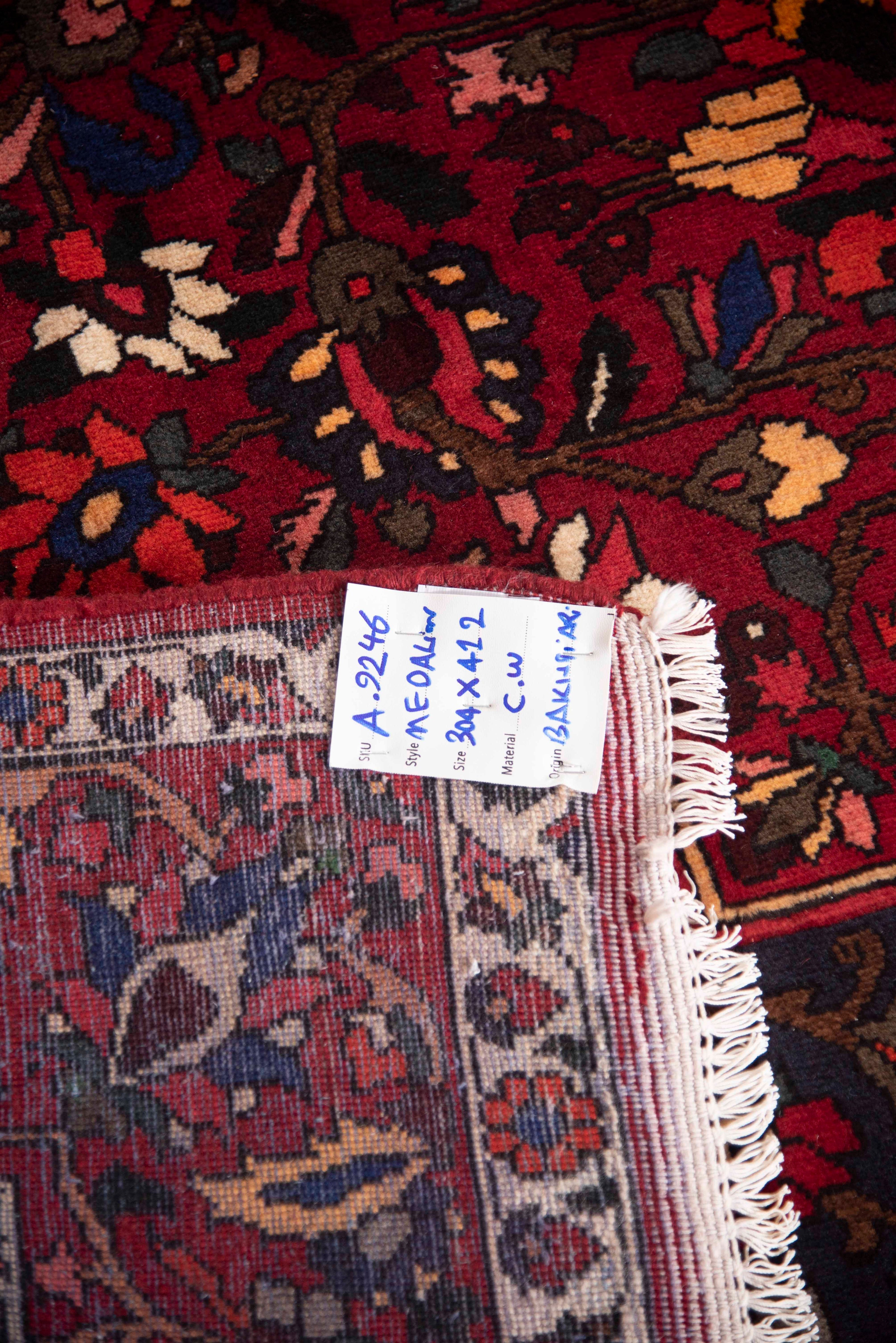 Bakhtiari Rug - 412 cm x 304 cm