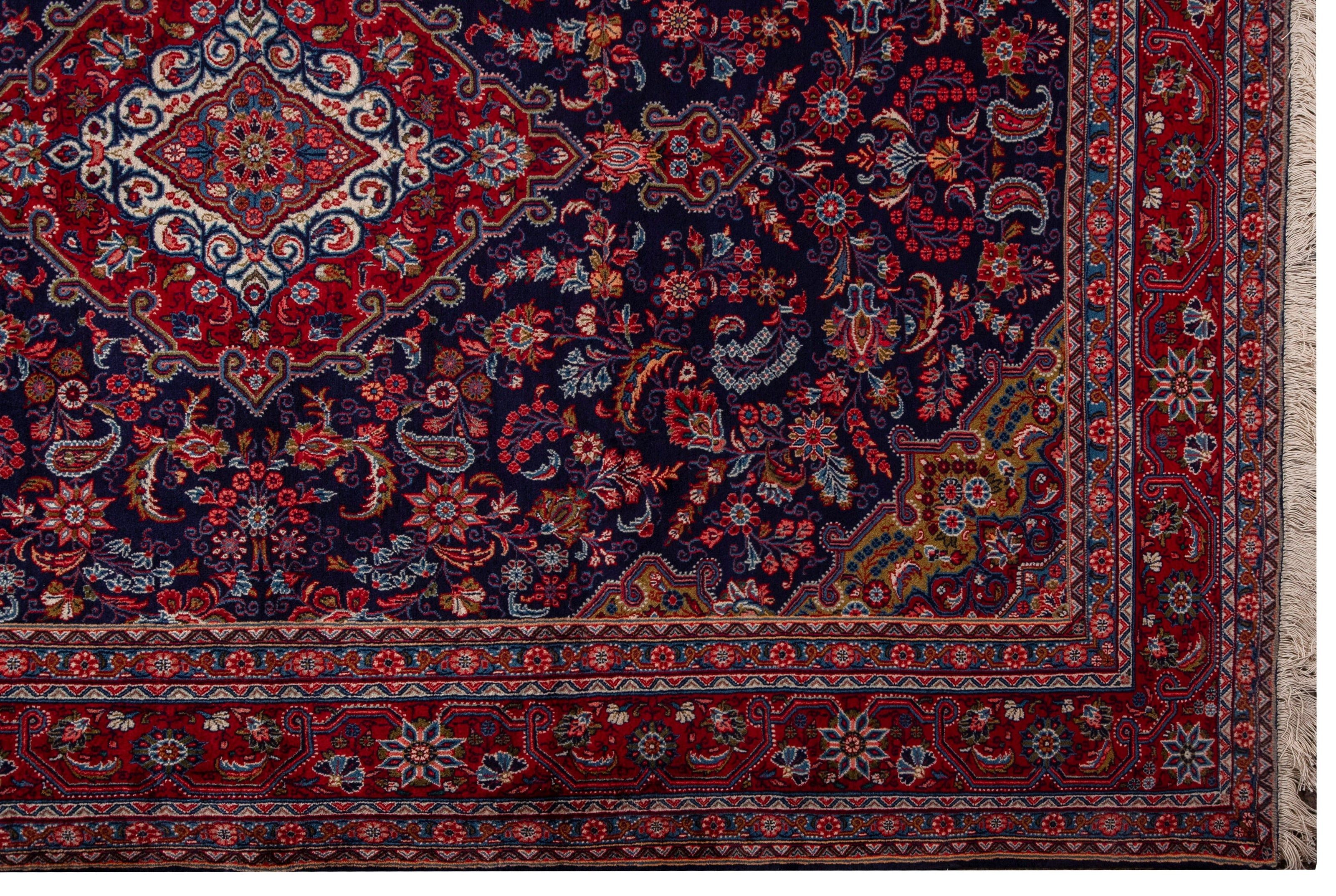 Hamadan Rug - 318 cm x 220 cm