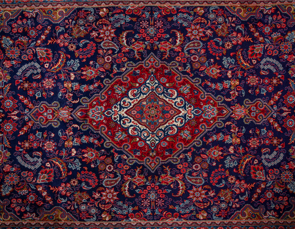 Hamadan Rug - 318 cm x 220 cm