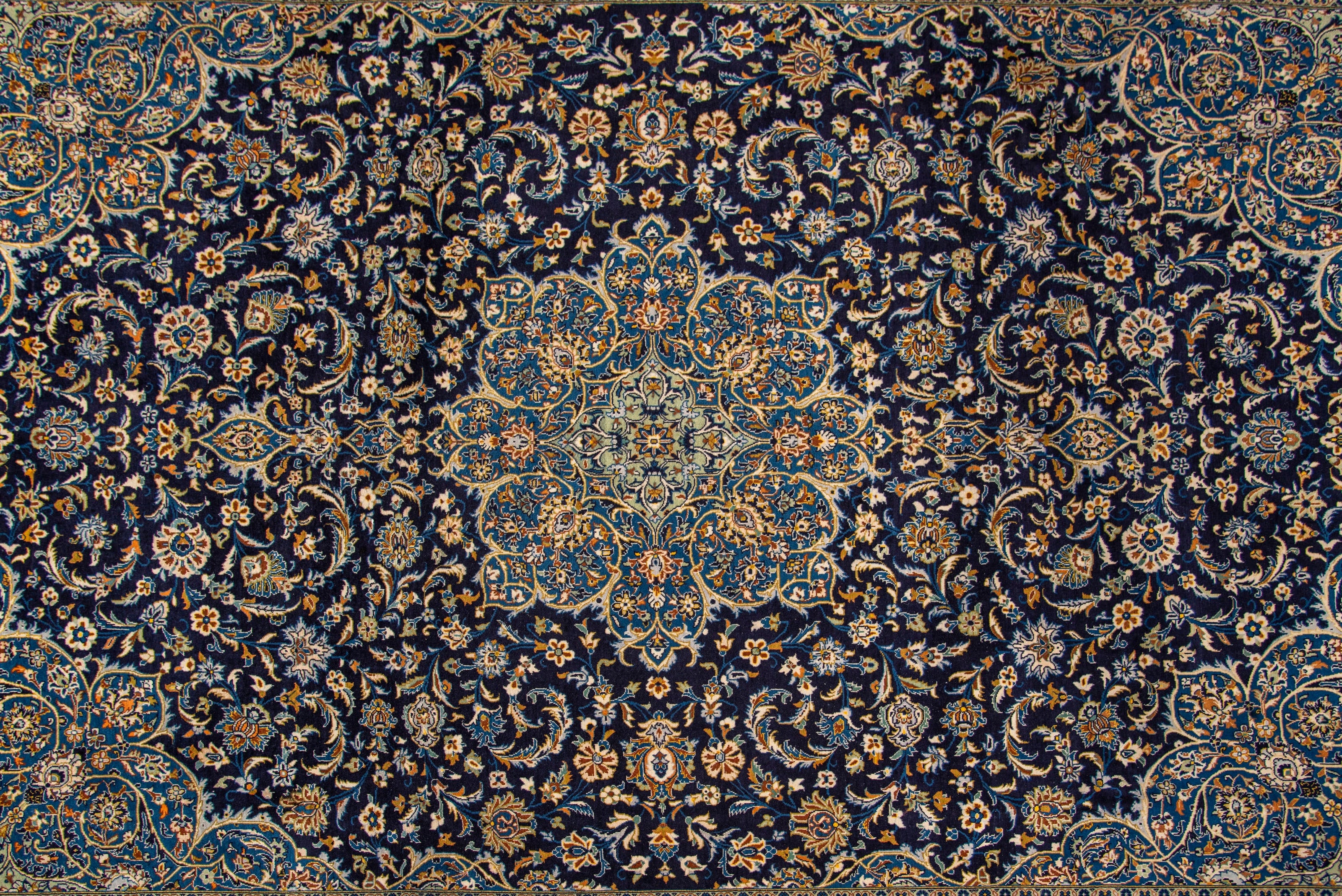 Kashan Rug - 355 cm x 263 cm