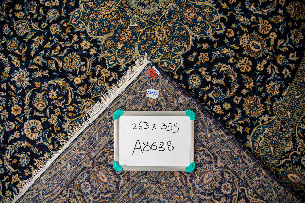 Kashan Rug - 355 cm x 263 cm