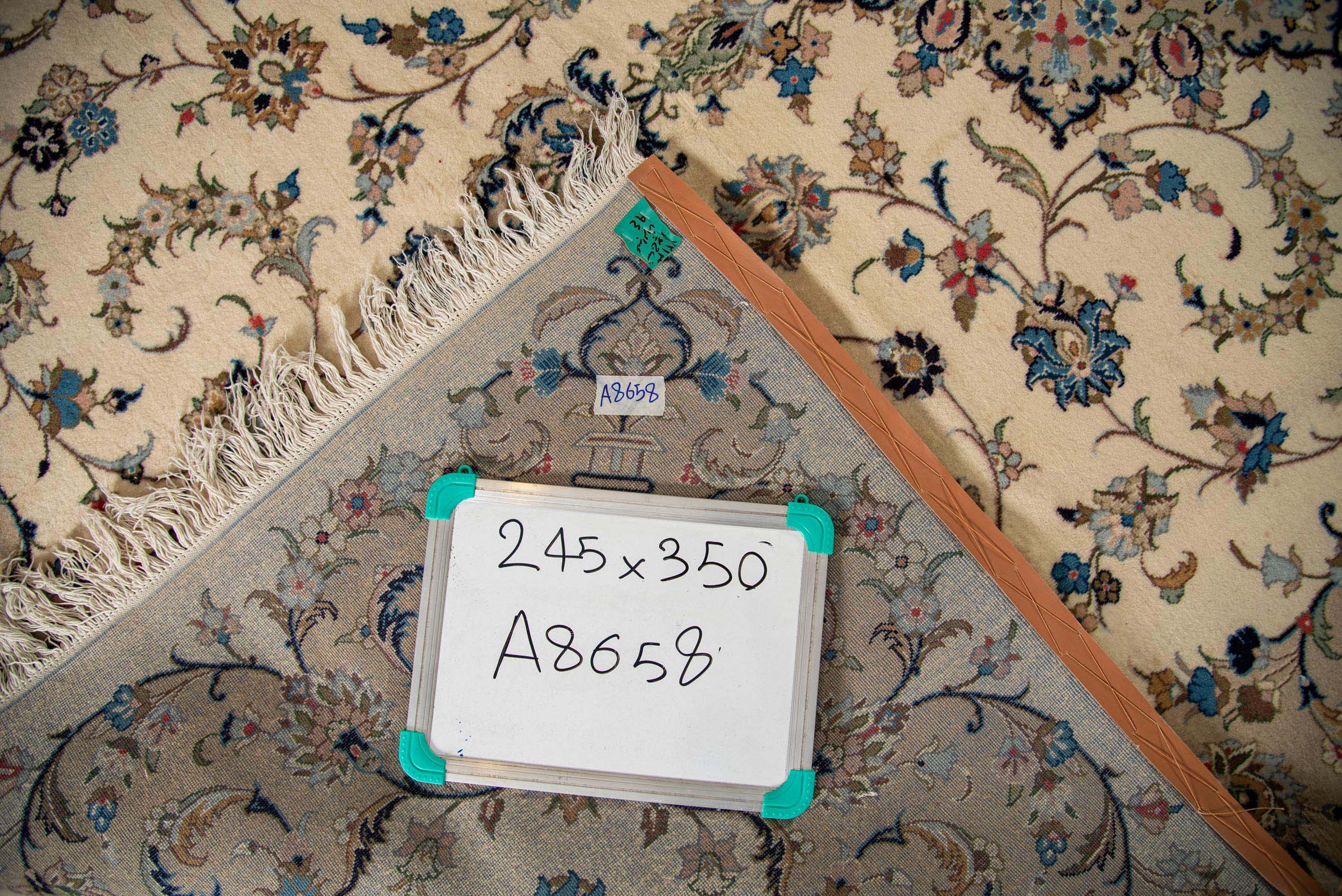 Kashan Rug - 350 cm x 245 cm