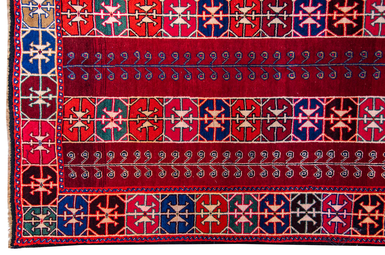 Gabbeh Rug - 227 cm x 147 cm