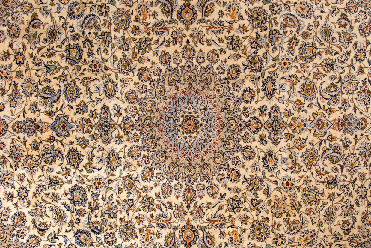 Kashan Rug - 395 cm x 295 cm