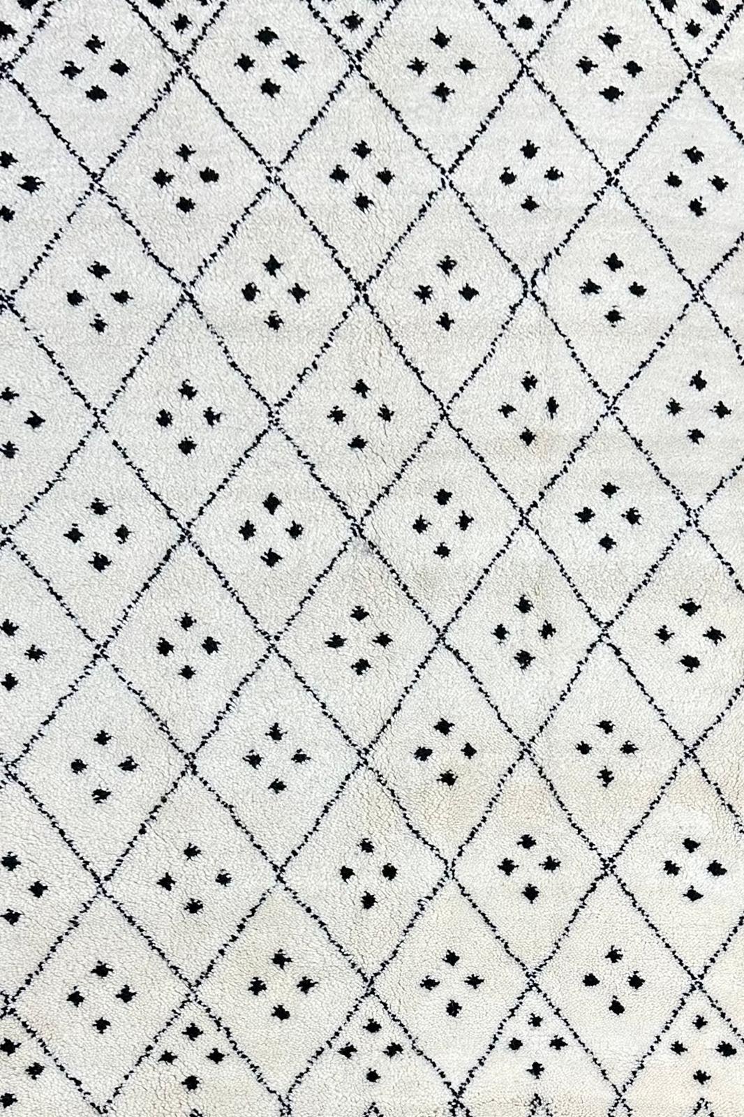 Moroccan Rug  - 278 cm x 188 cm