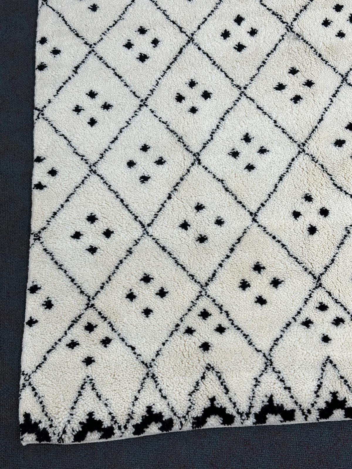 Moroccan Rug  - 278 cm x 188 cm