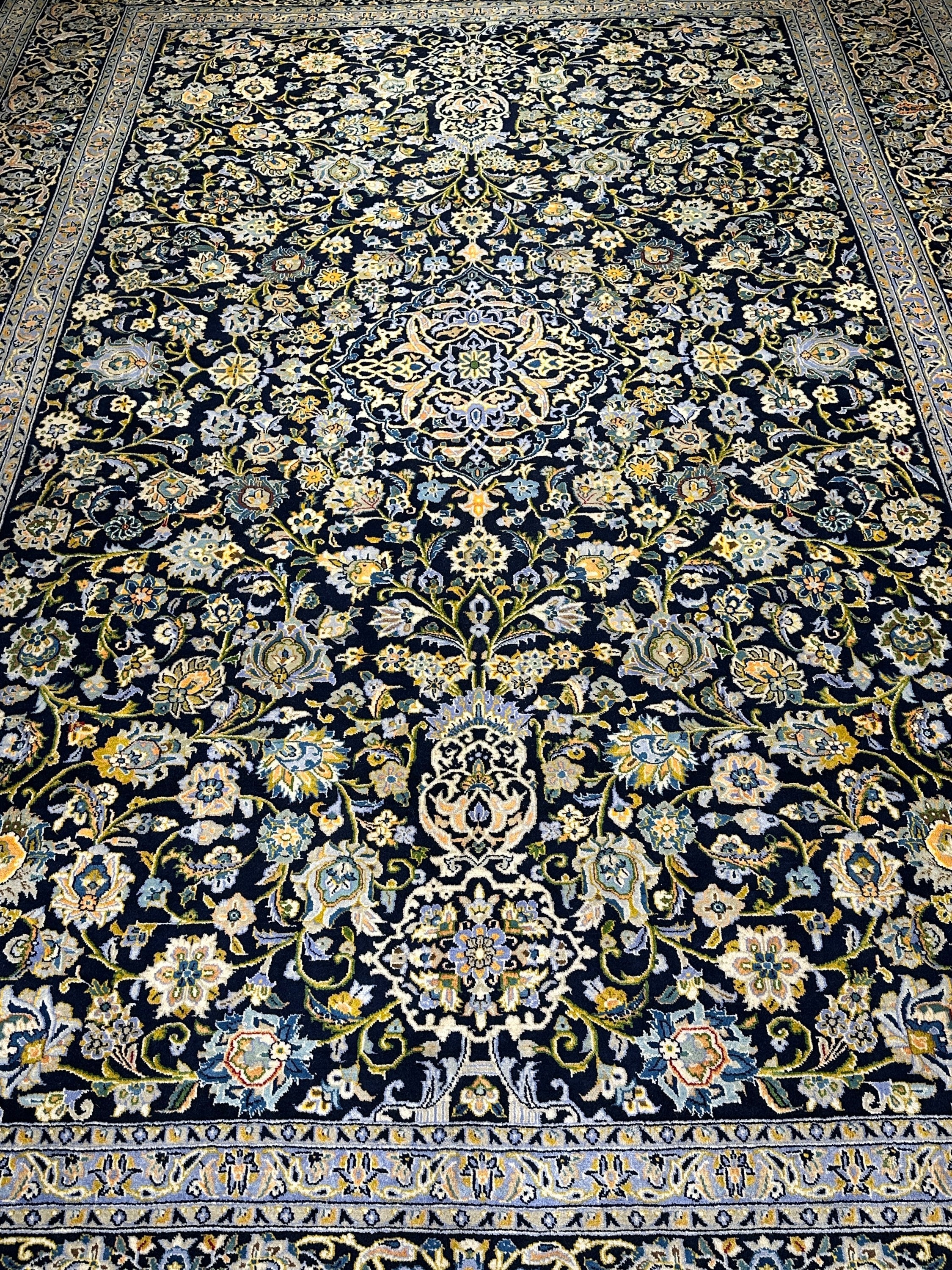 Kashan Rug - 454 cm x 316 cm