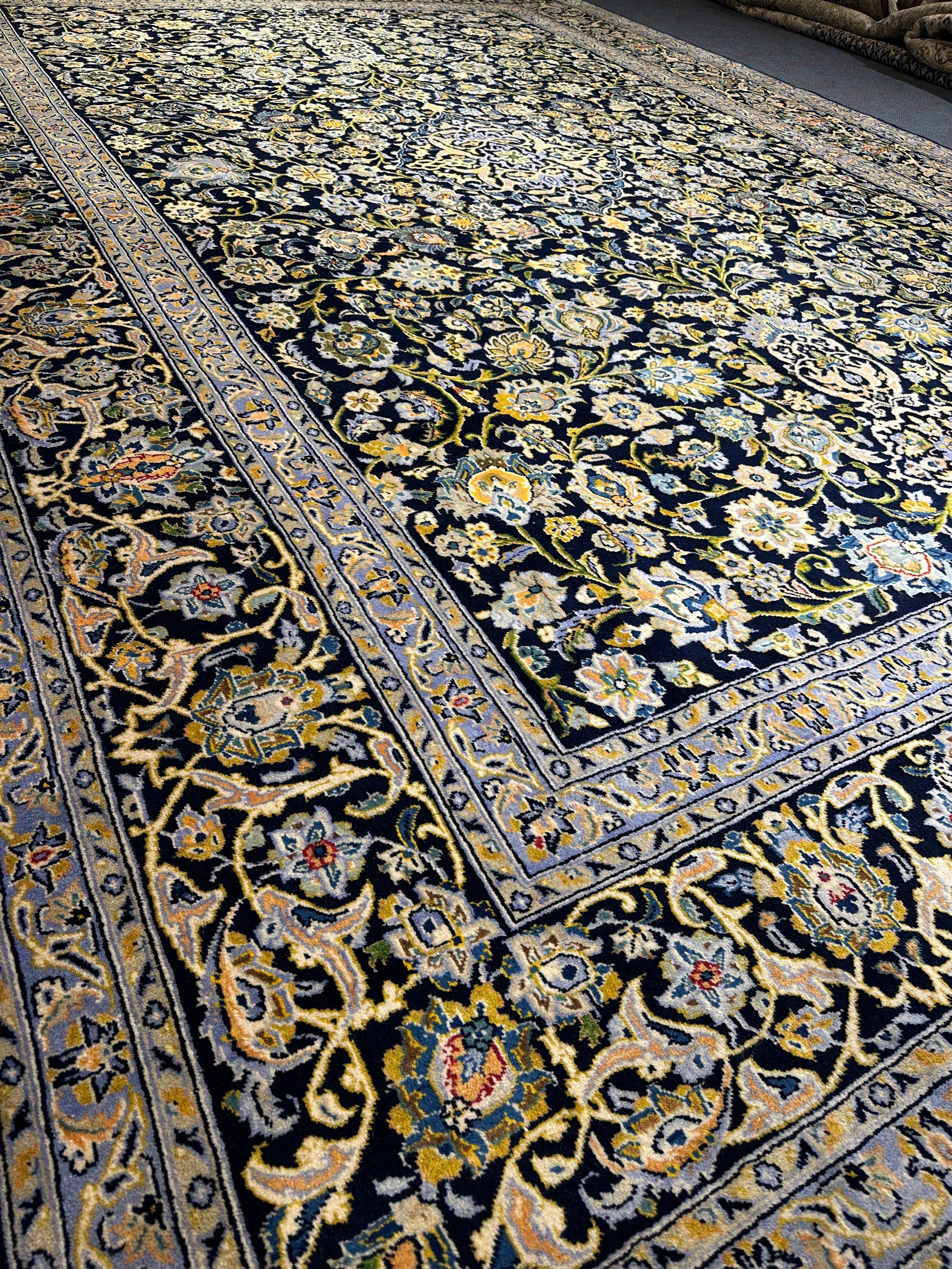 Kashan Rug - 454 cm x 316 cm