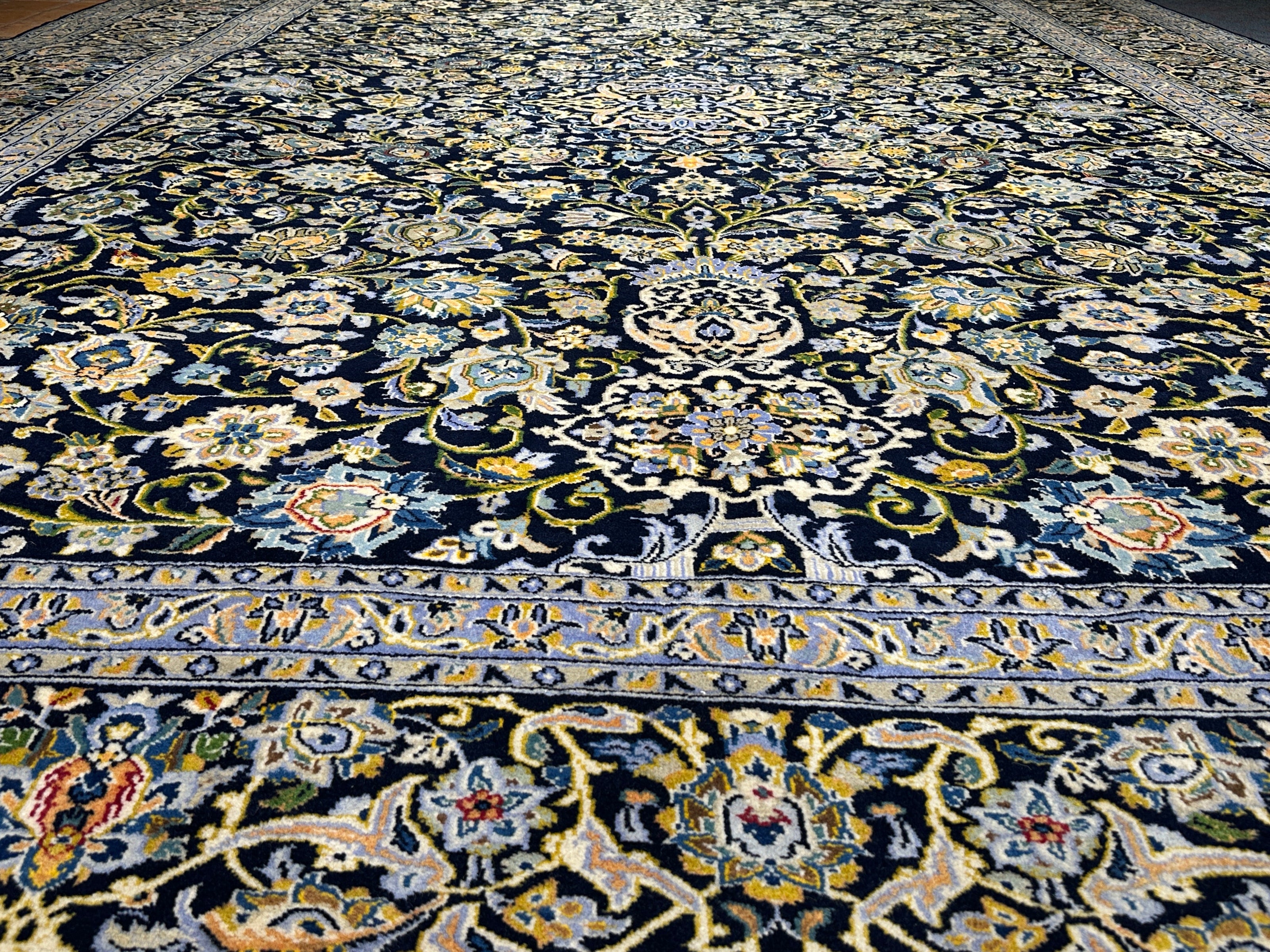 Kashan Rug - 454 cm x 316 cm