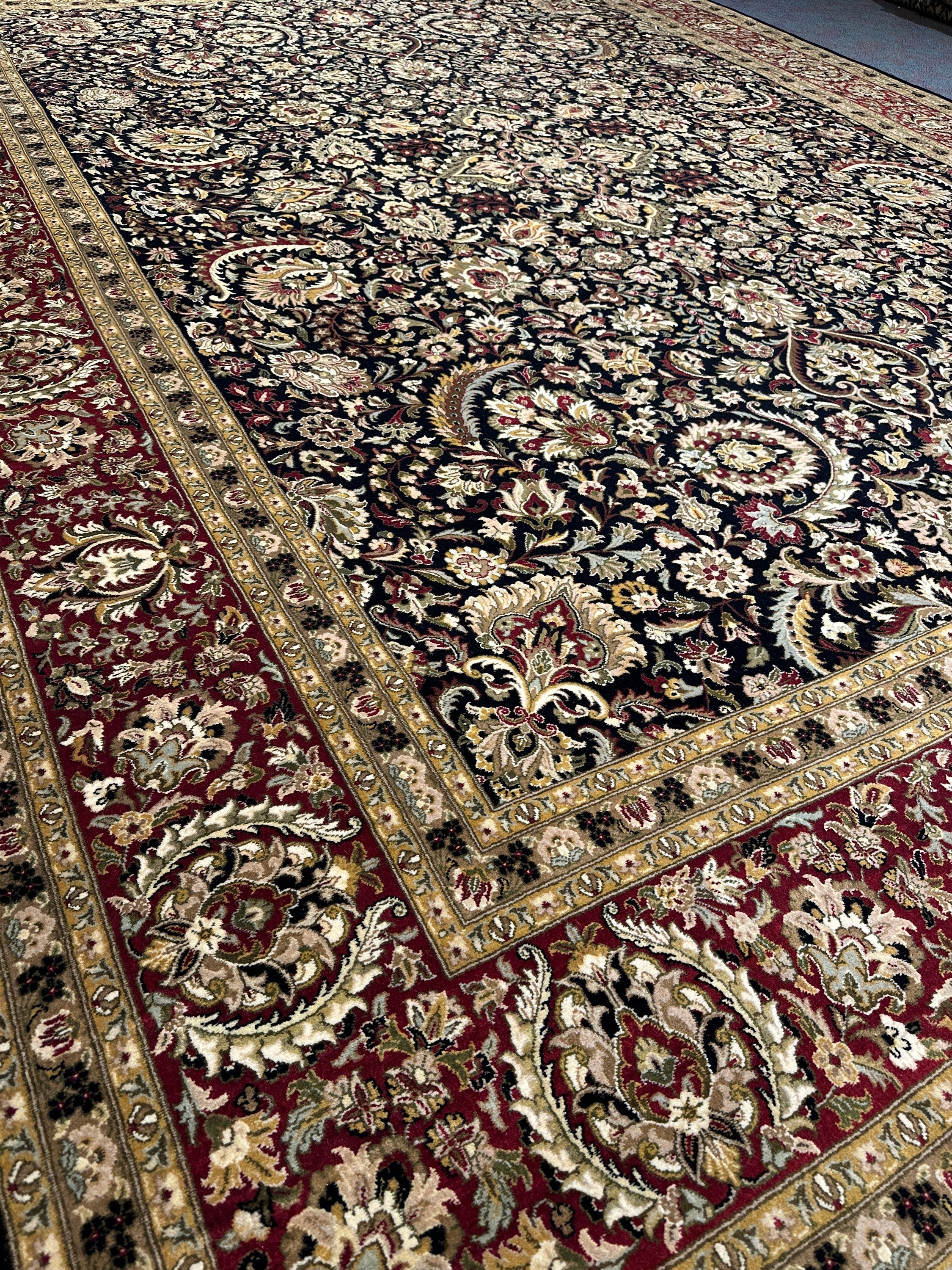 Kashmiri Rug  - 368 cm x 277 cm