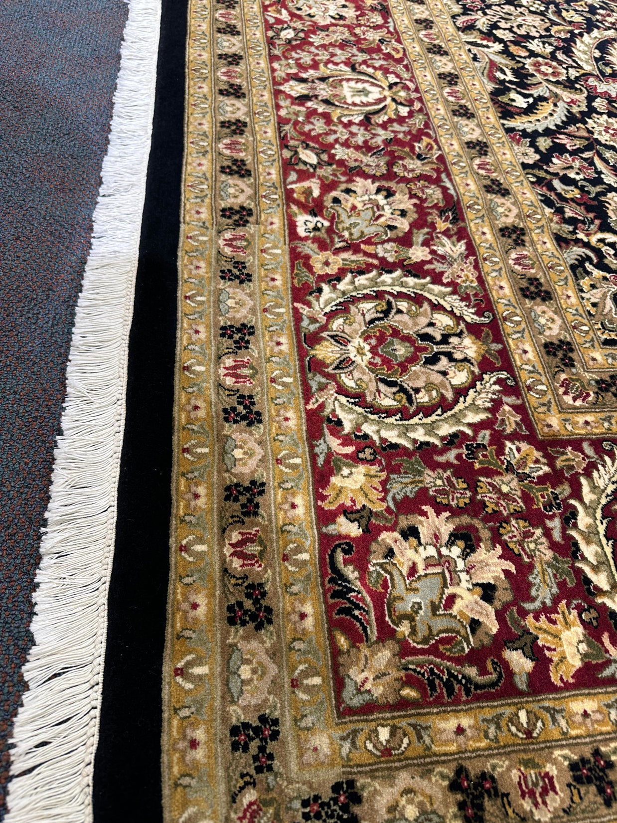 Kashmiri Rug  - 368 cm x 277 cm