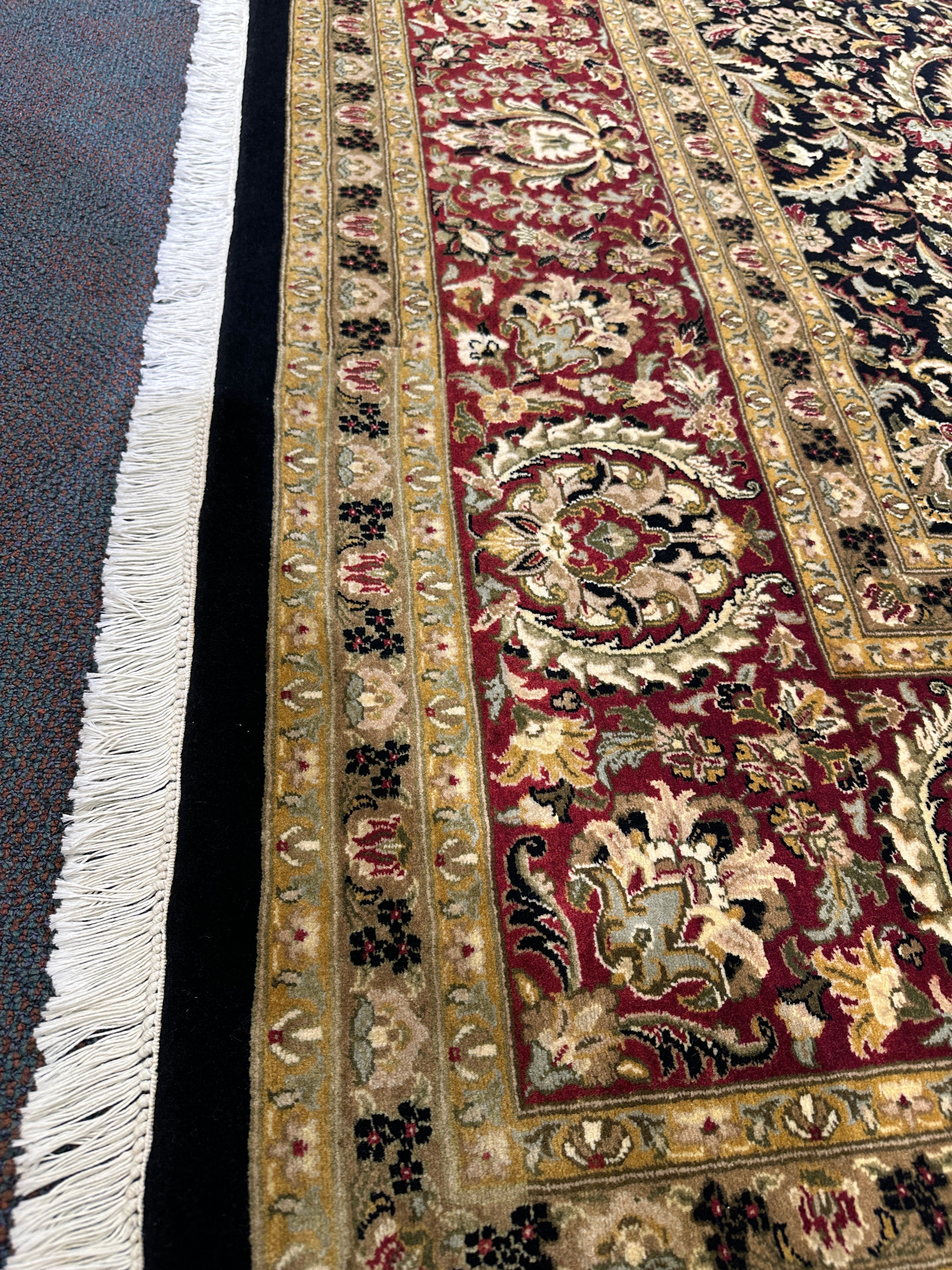 Kashmiri Rug  - 368 cm x 277 cm