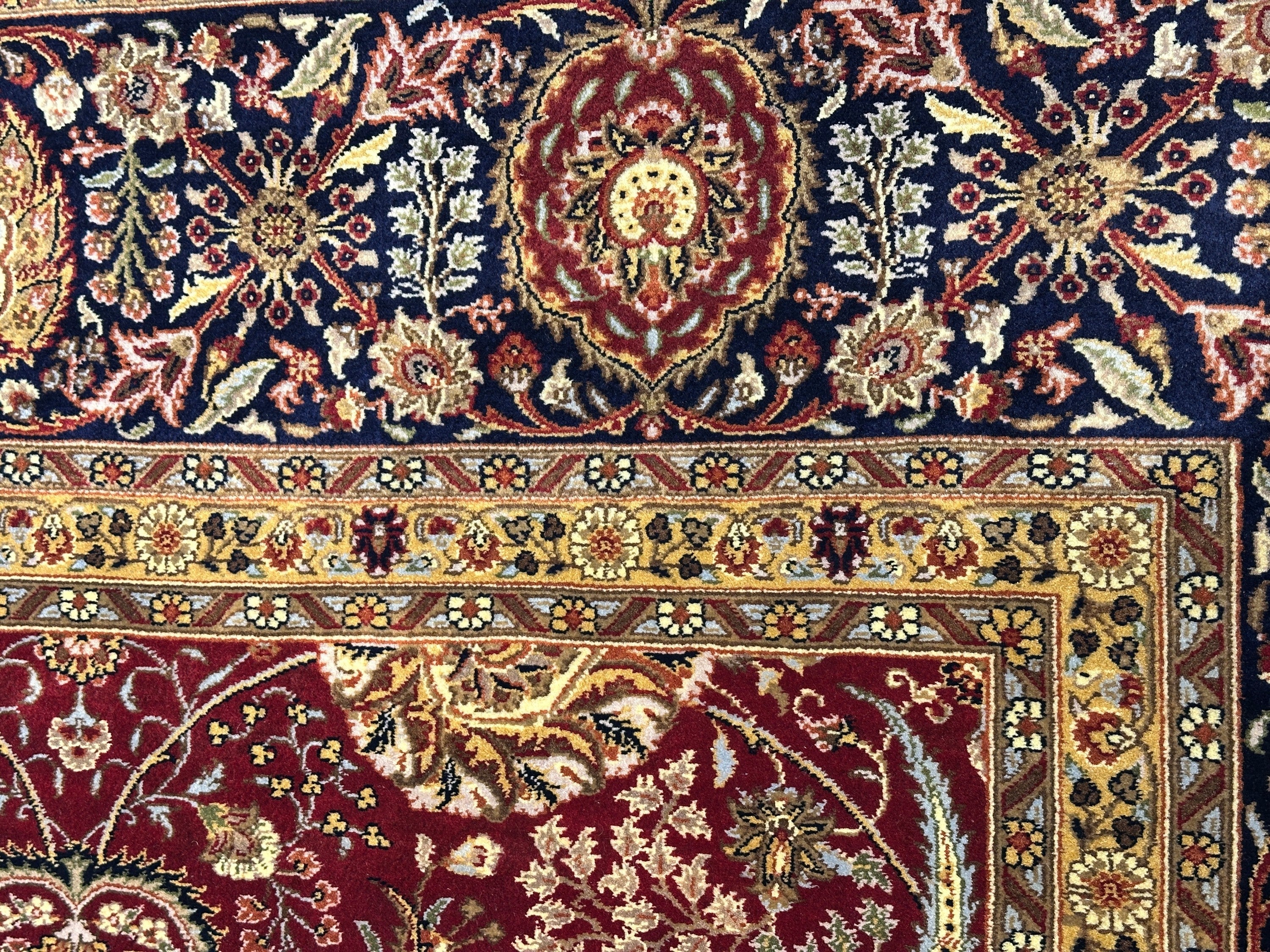 Kashmiri Rug - 363 cm x 280 cm