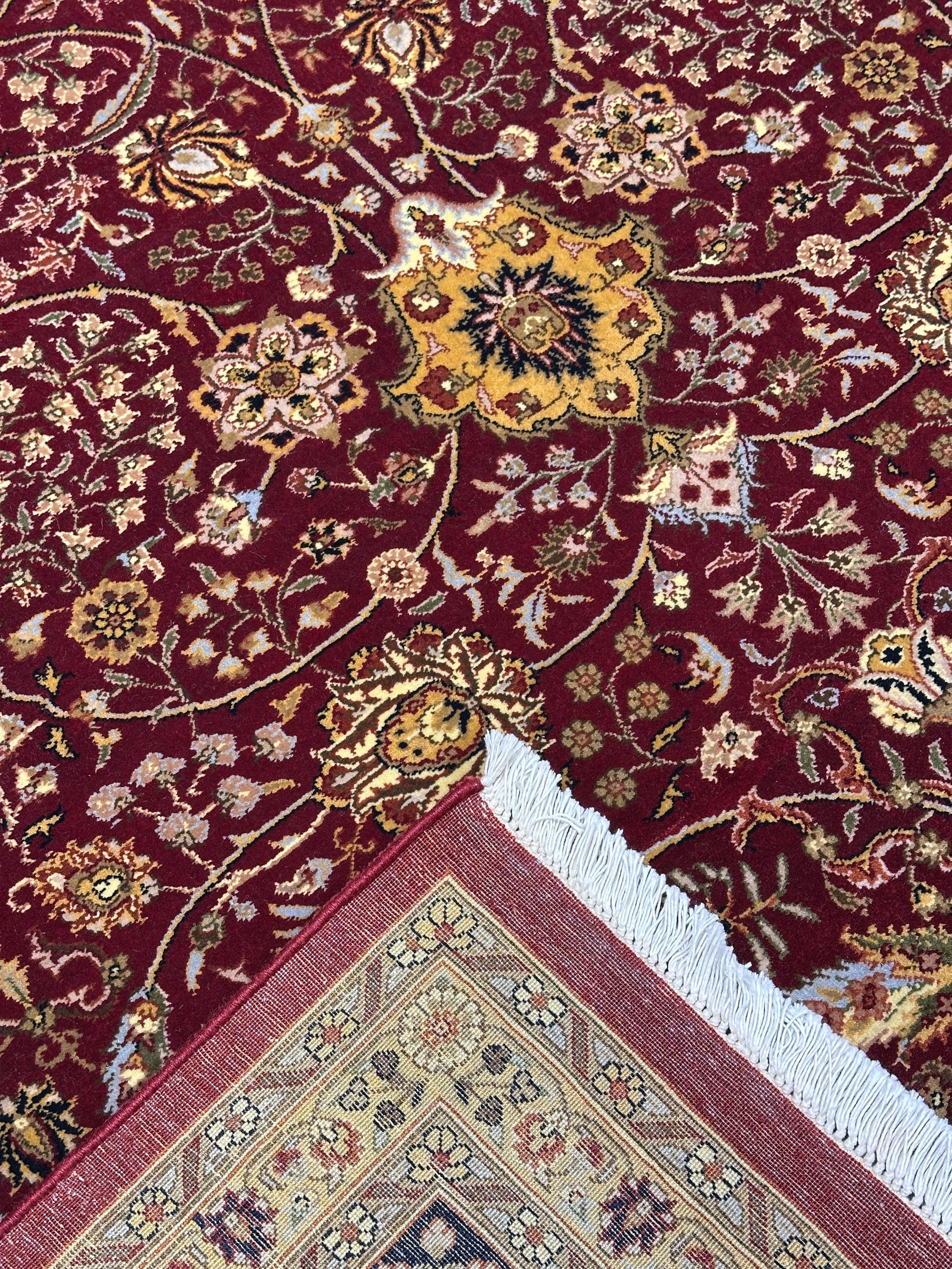 Kashmiri Rug - 363 cm x 280 cm