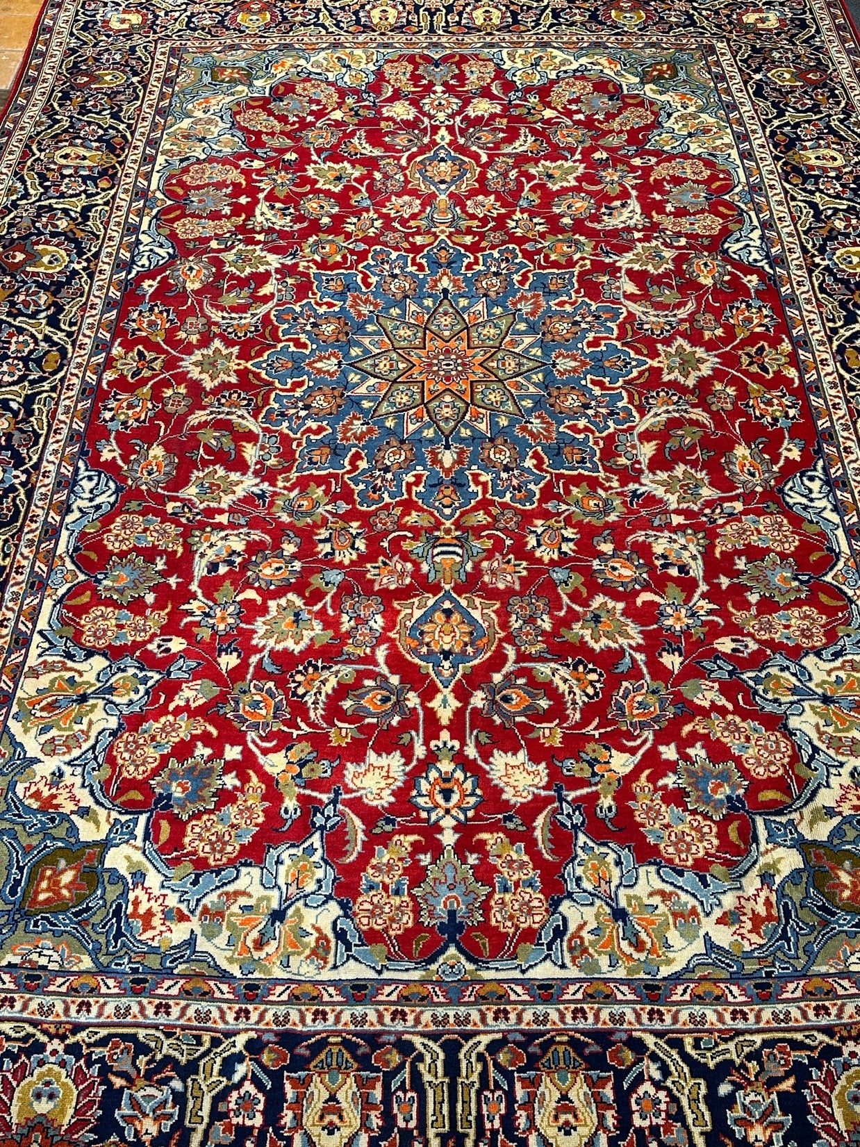 Najafabad Rug - 375 cm x 250 cm