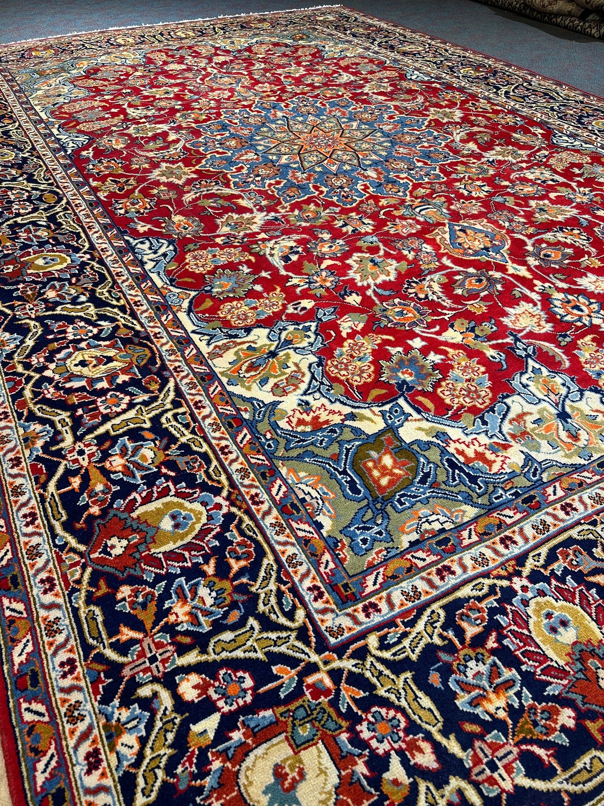 Najafabad Rug - 375 cm x 250 cm
