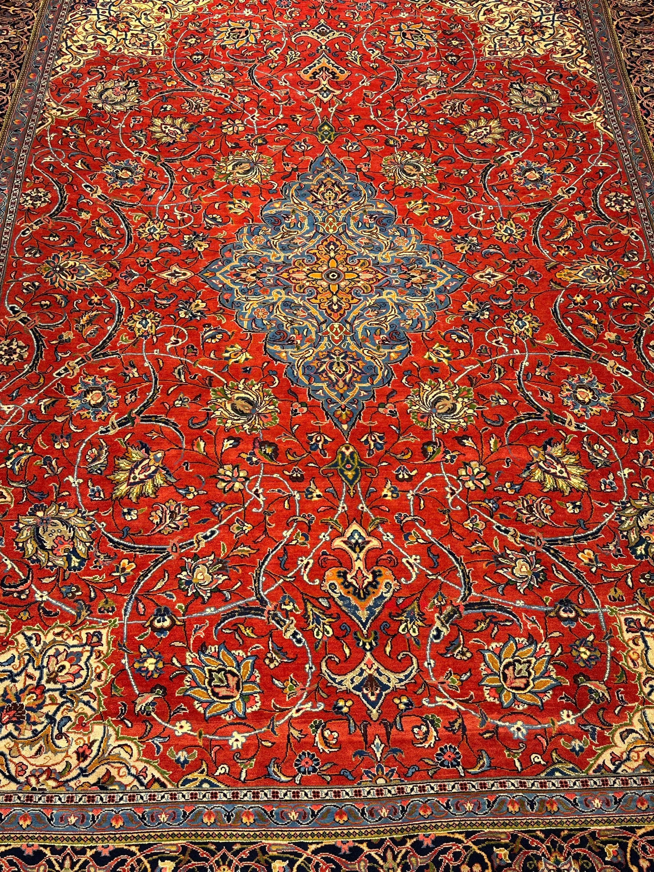 Sarouk Rug - 393 cm x 285 cm