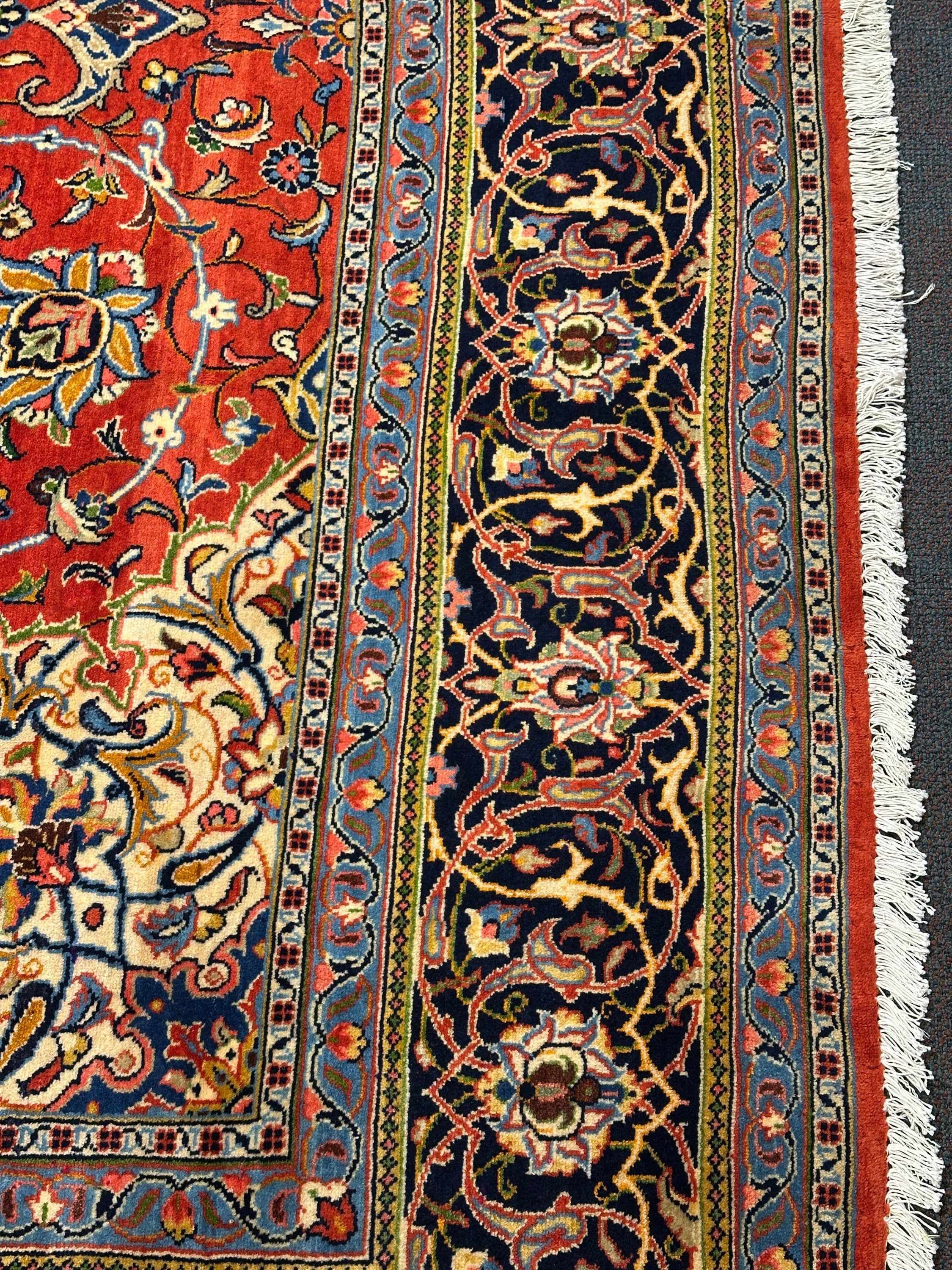 Sarouk Rug - 393 cm x 285 cm