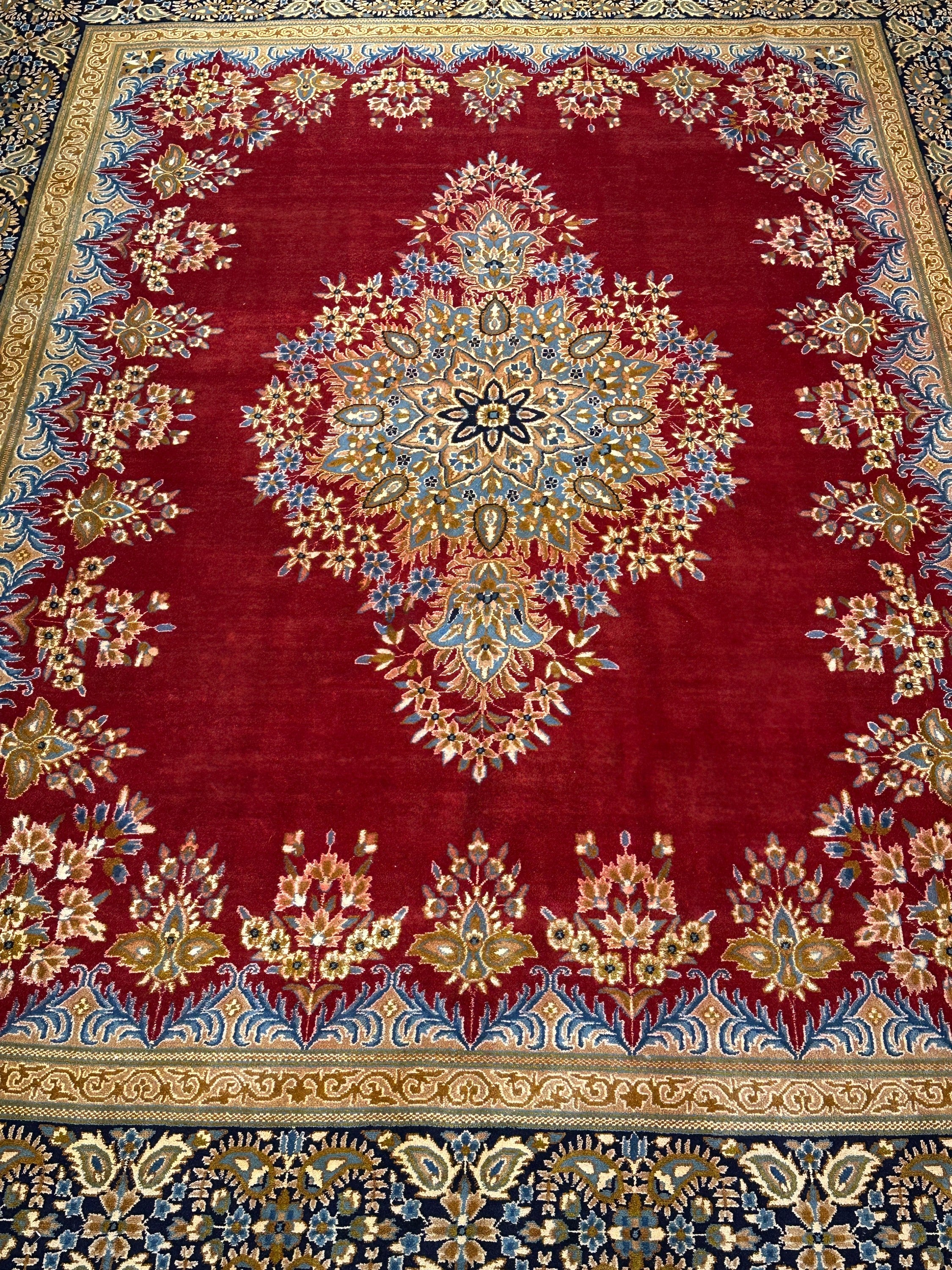 Kerman Shah Rug  - 390 cm x 299 cm