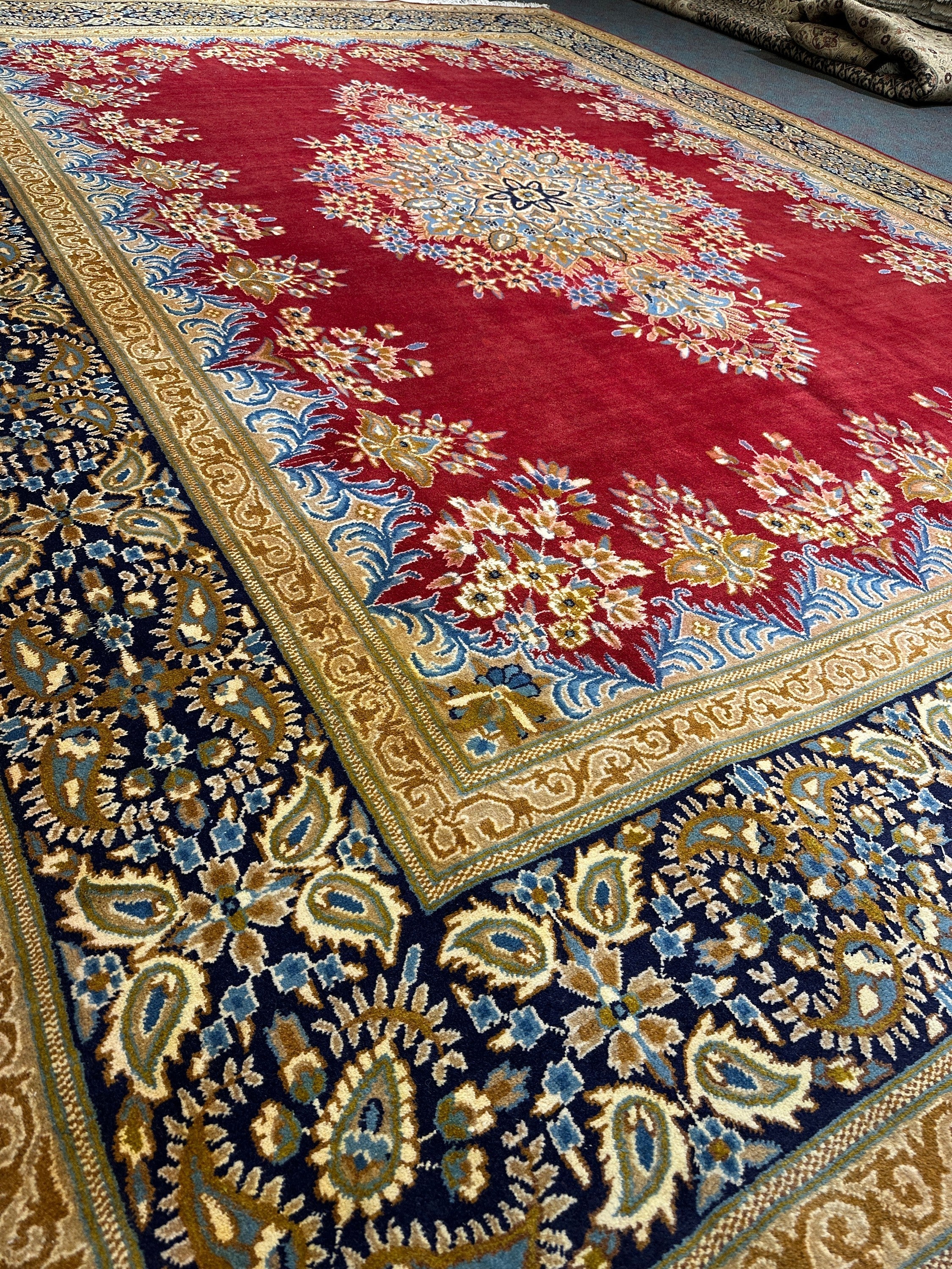 Kerman Shah Rug  - 390 cm x 299 cm