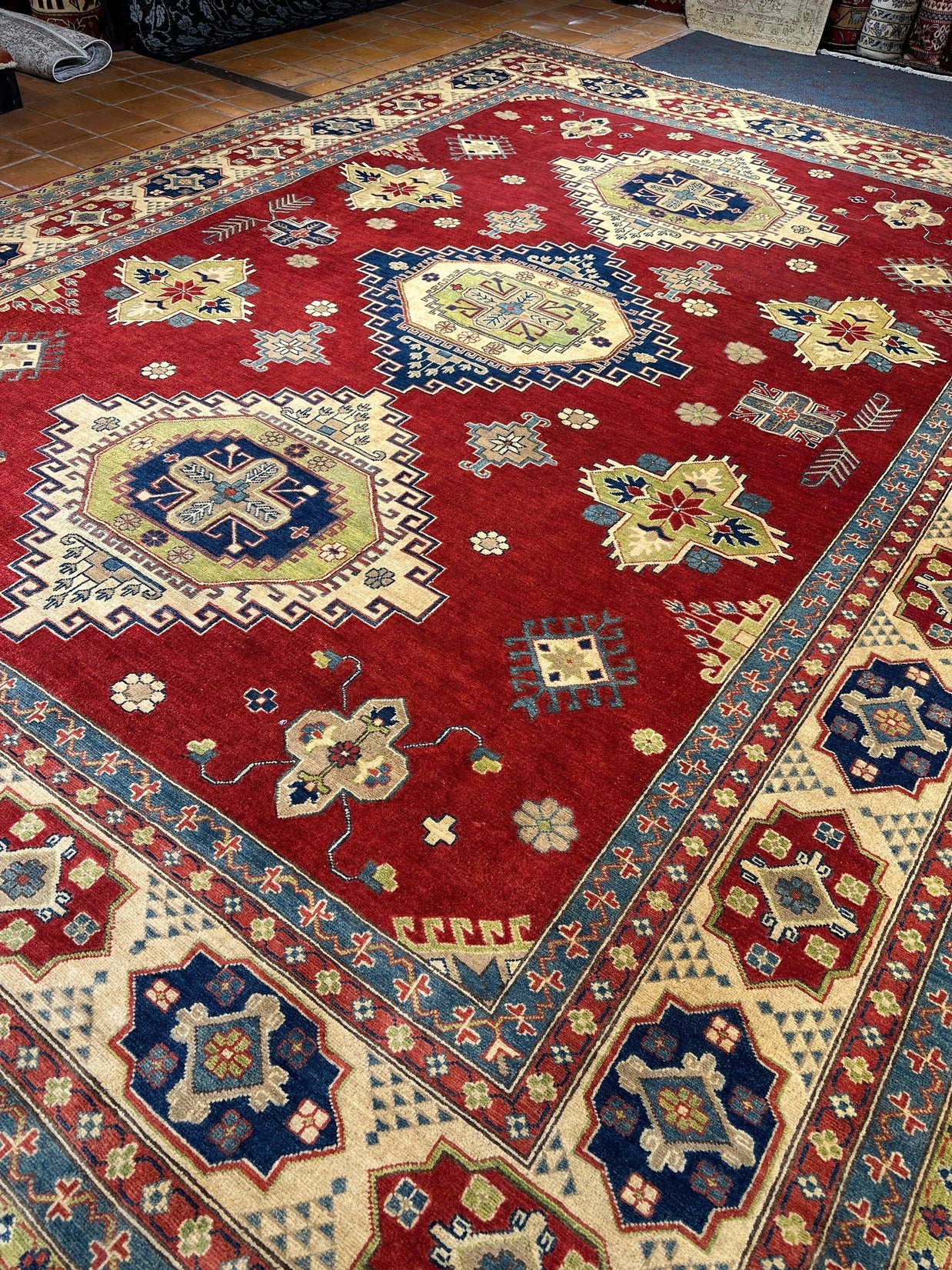 Kazak Rug - 402 cm x 297 cm