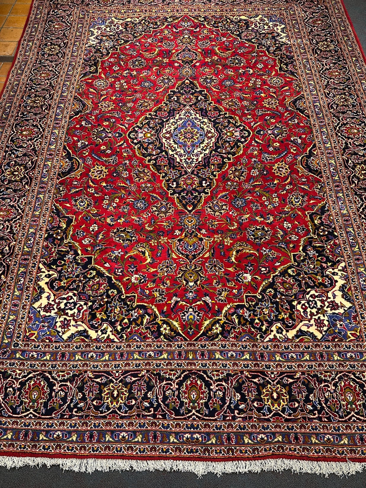 Mashad Rug - 438 cm x 302 cm