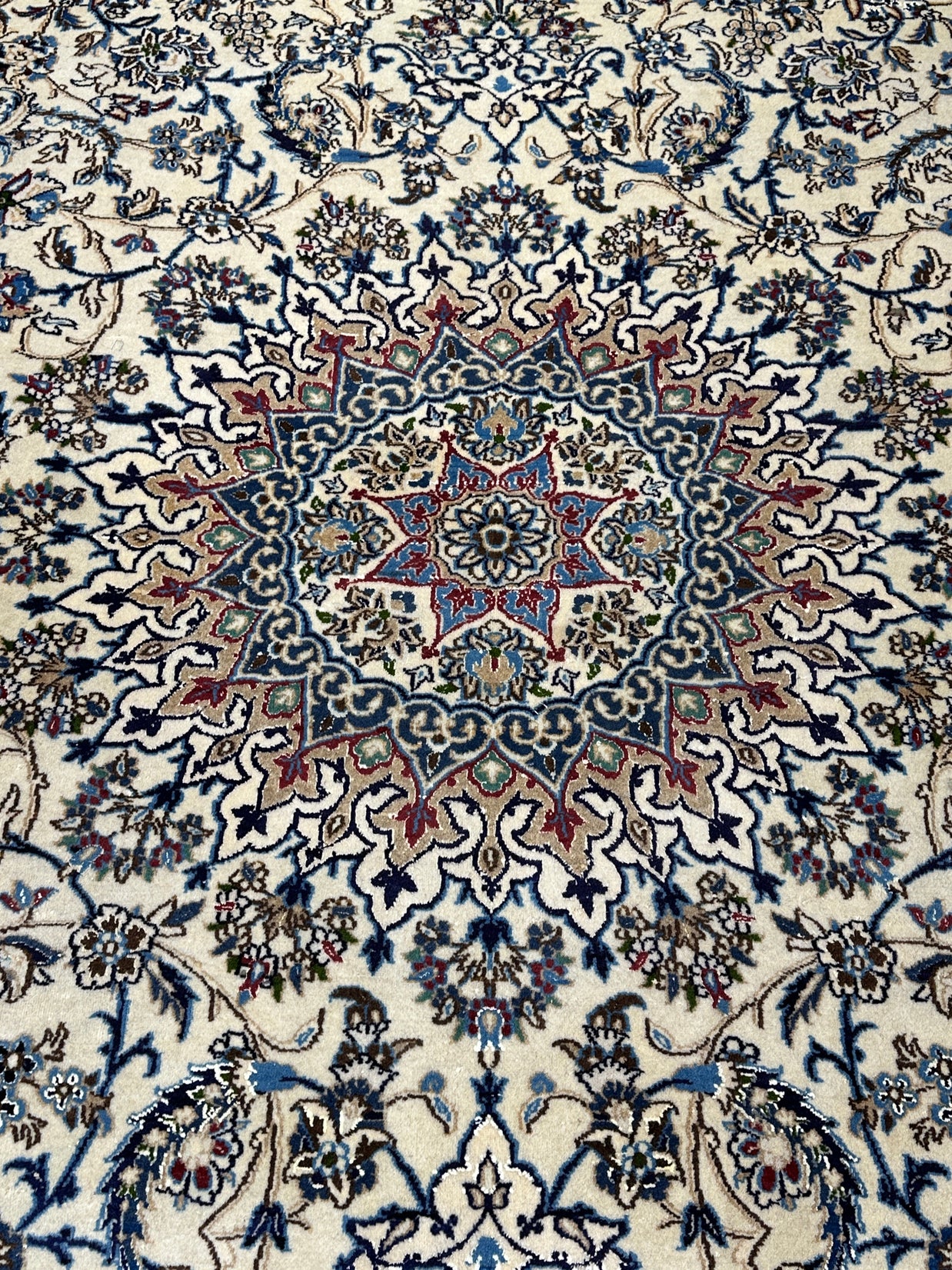 Nain Rug - 392 cm x 290 cm