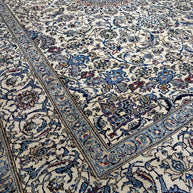 Nain Rug - 392 cm x 290 cm
