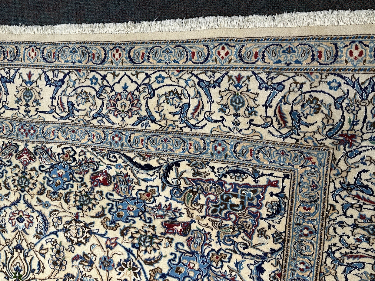 Nain Rug - 392 cm x 290 cm
