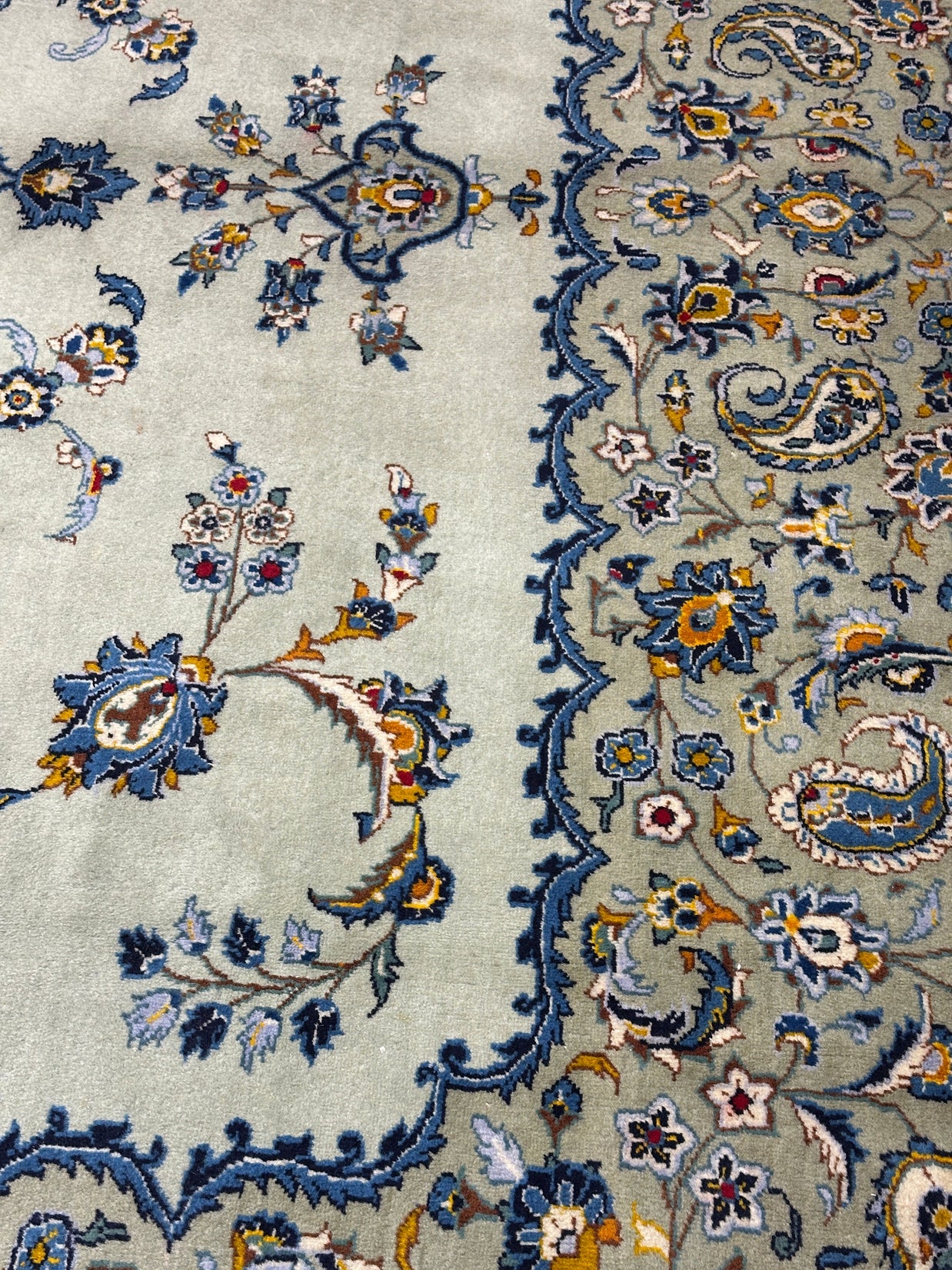 Nain Rug - 405 cm x 300 cm
