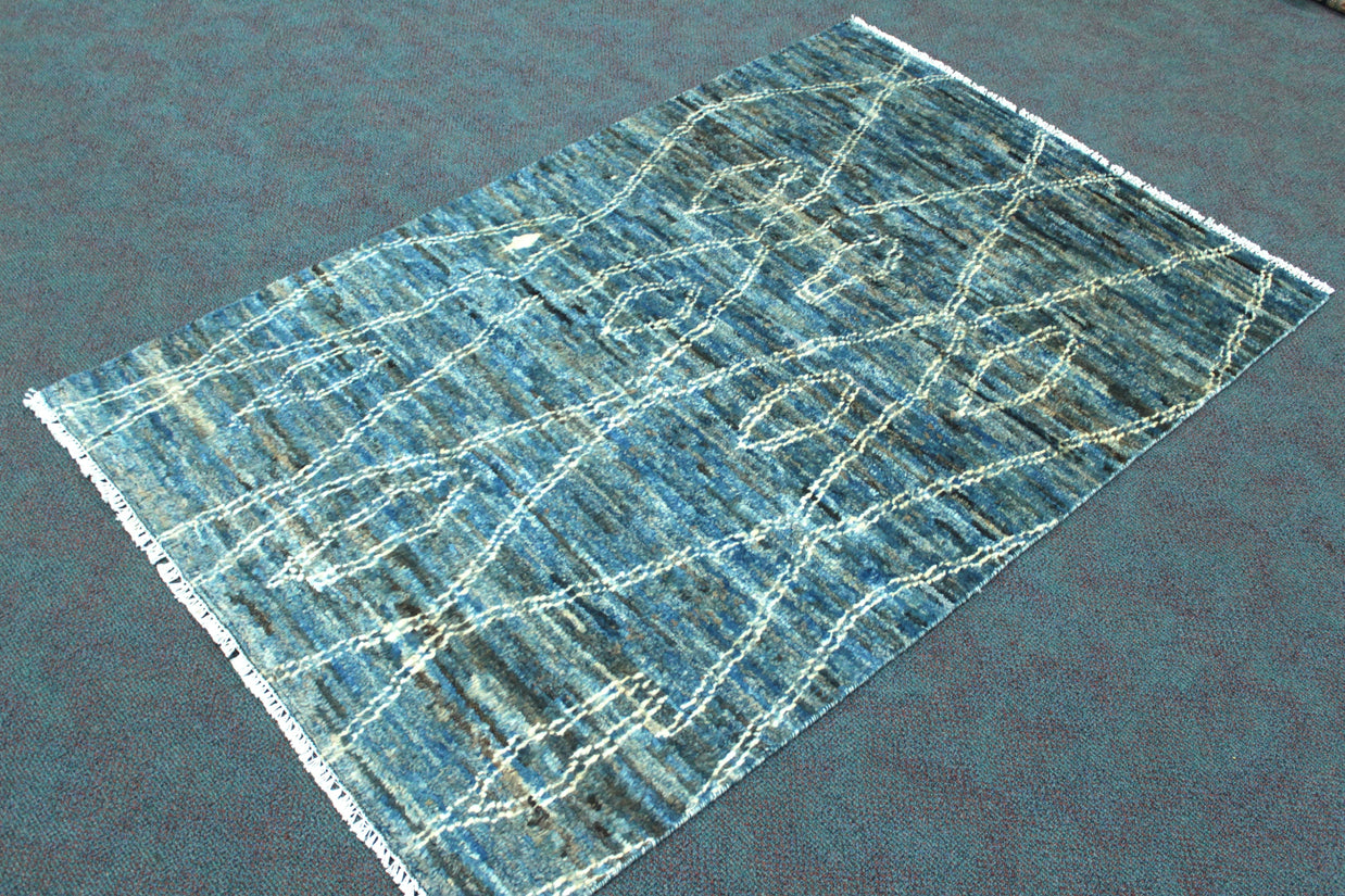 Moroccan Rug - 173 cm x 114 cm