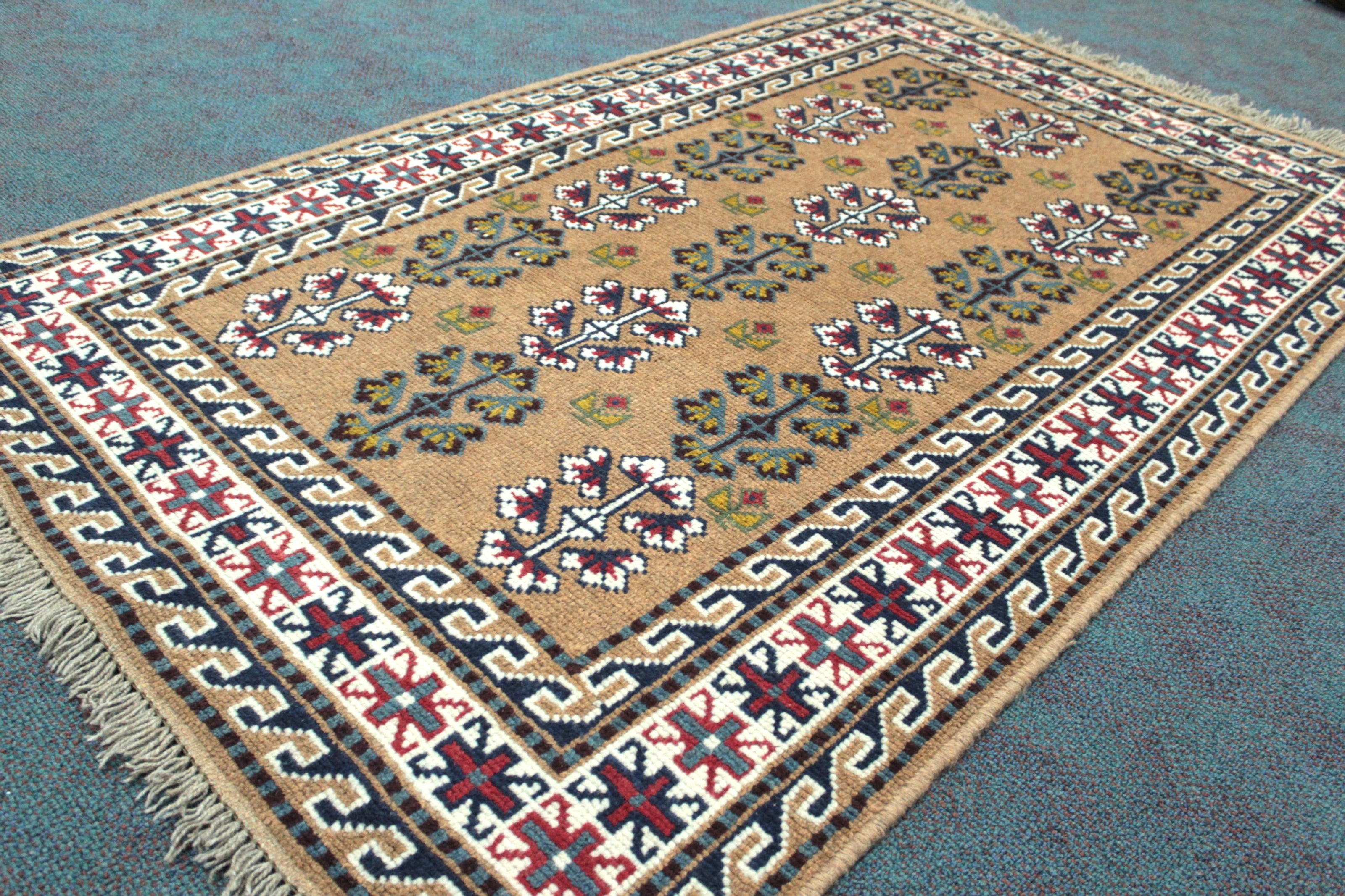 Mashwani Rug - 186 cm x 115 cm