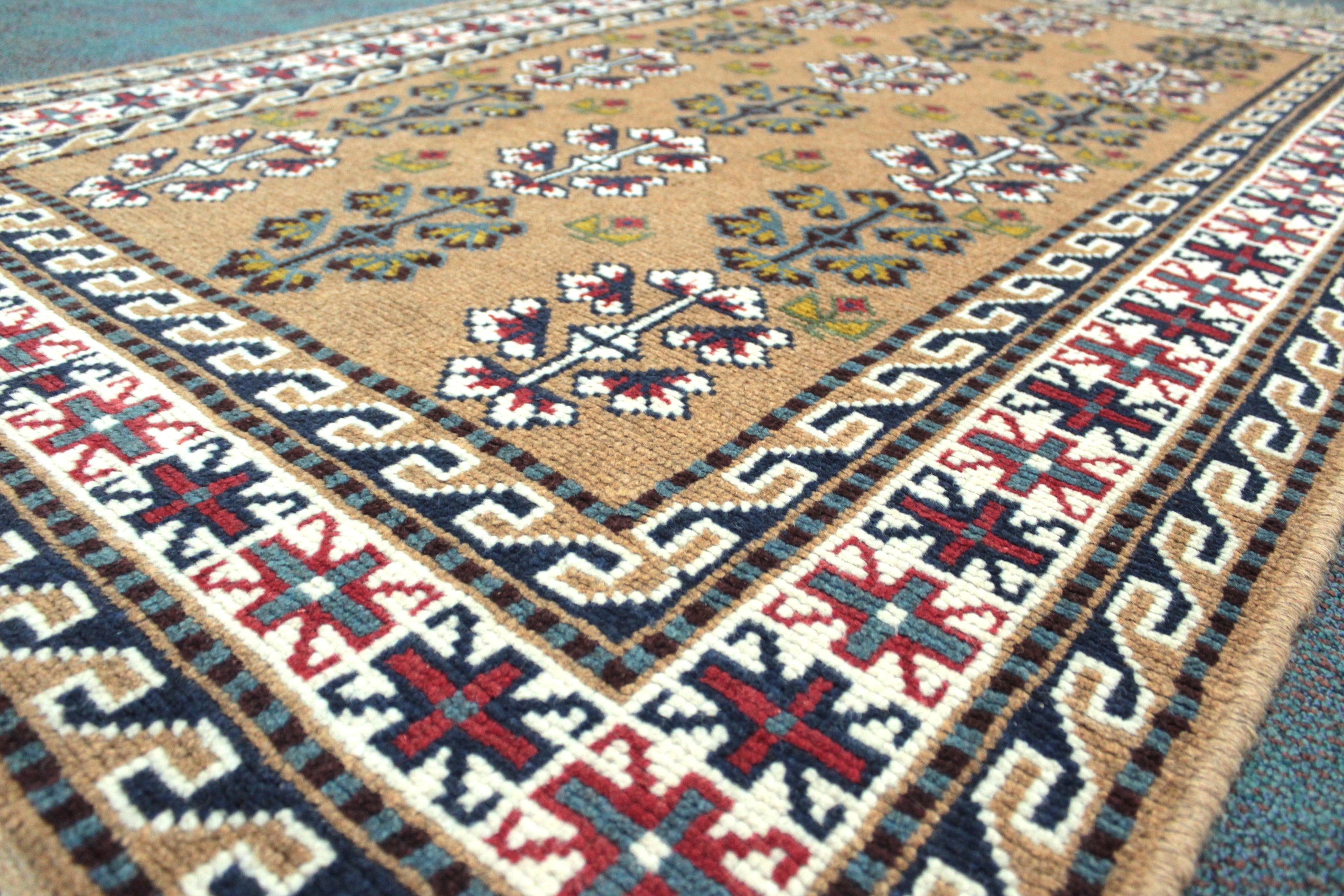 Mashwani Rug - 186 cm x 115 cm