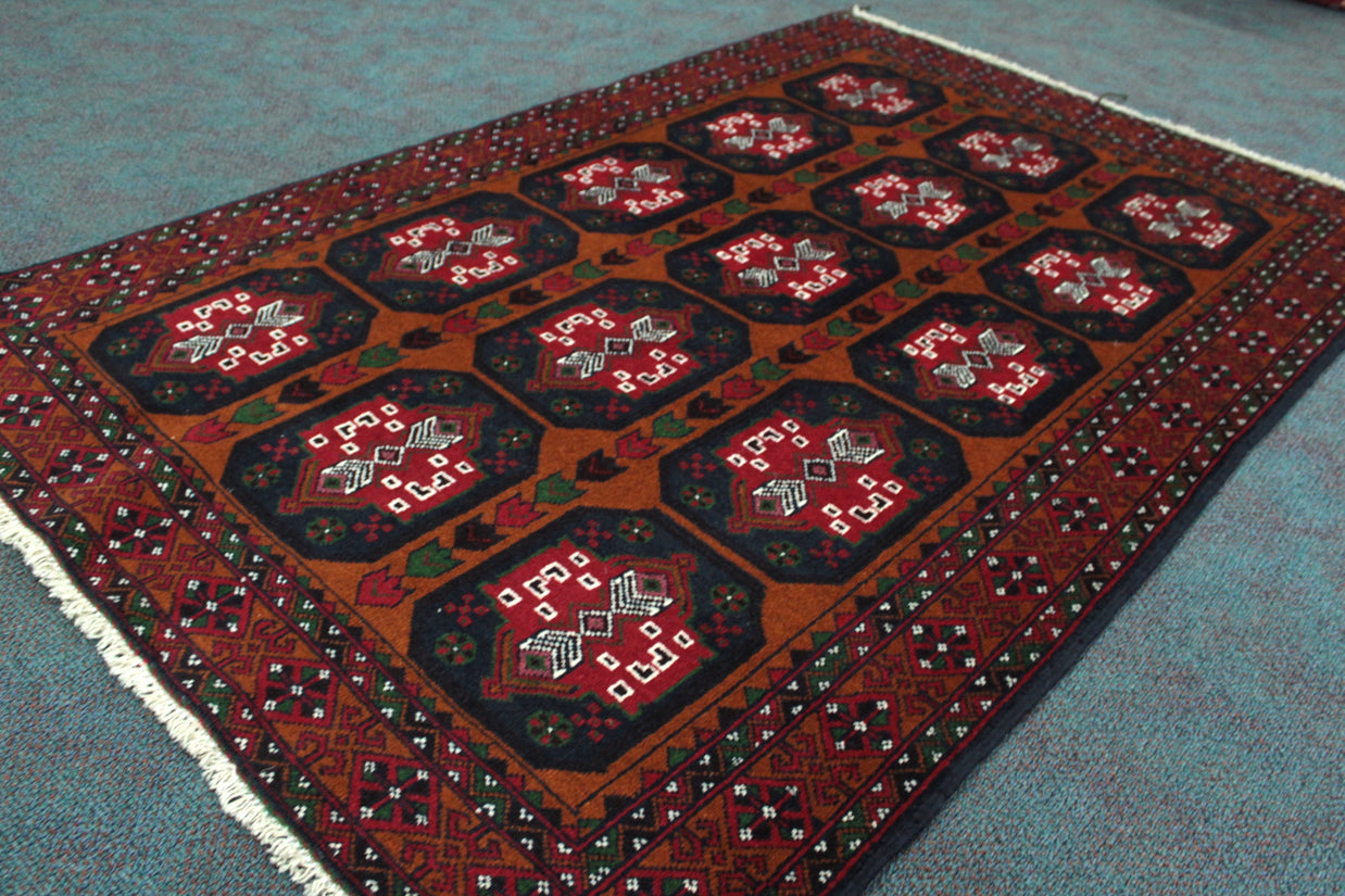 Fine Baluchi Rug - 187 cm x 121 cm