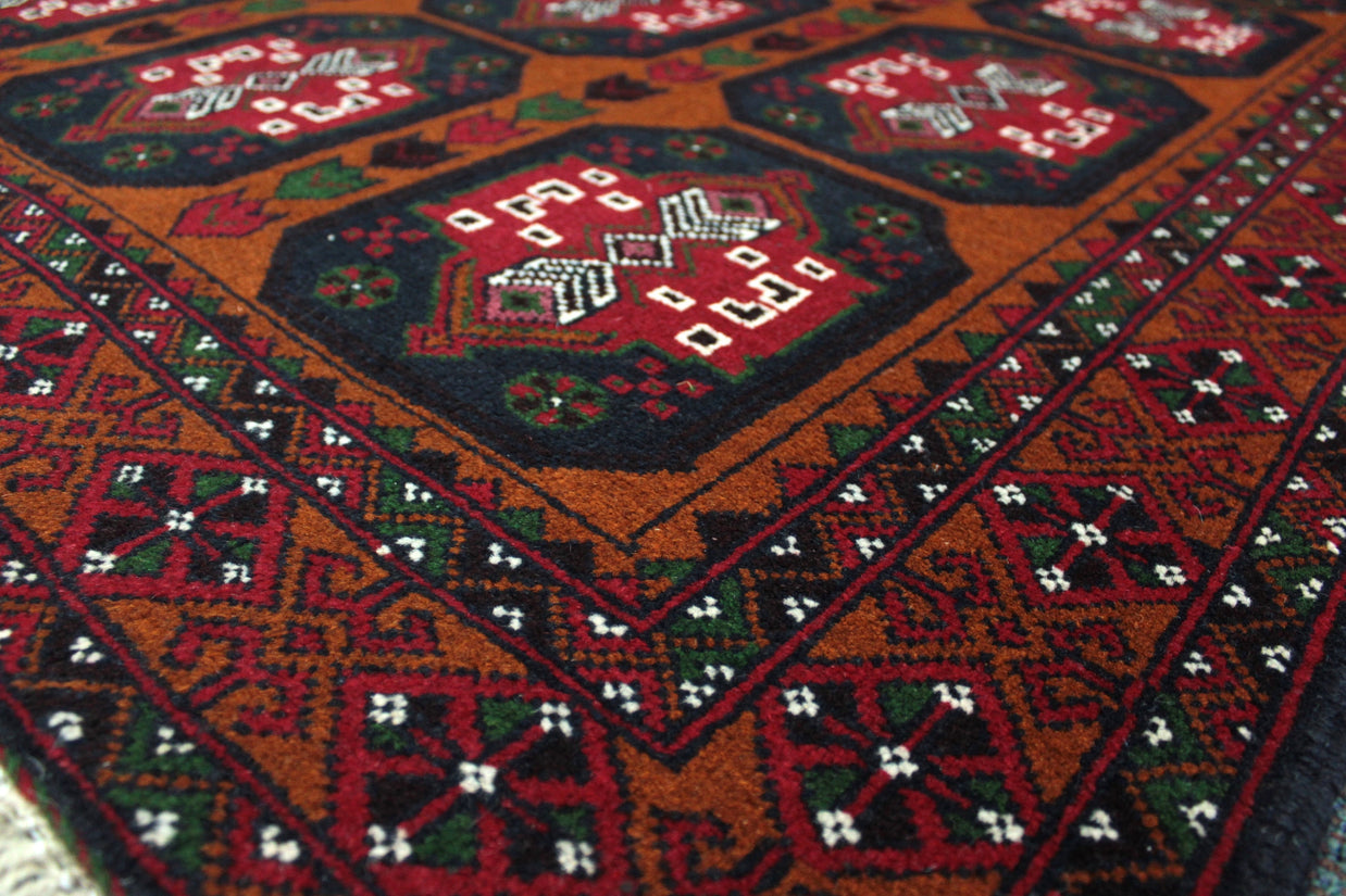 Fine Baluchi Rug - 187 cm x 121 cm