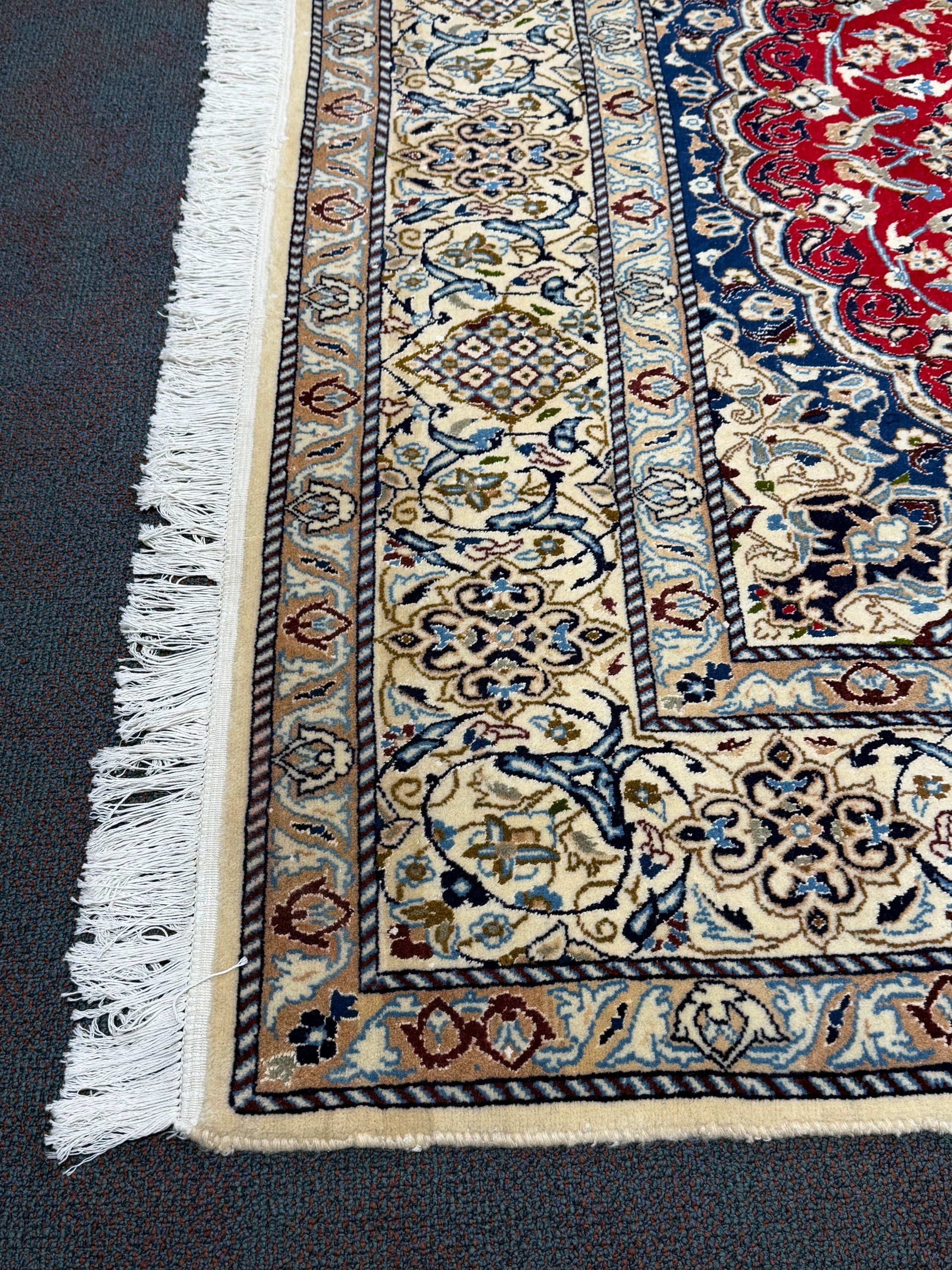 Nain Rug - 310 cm x 202 cm