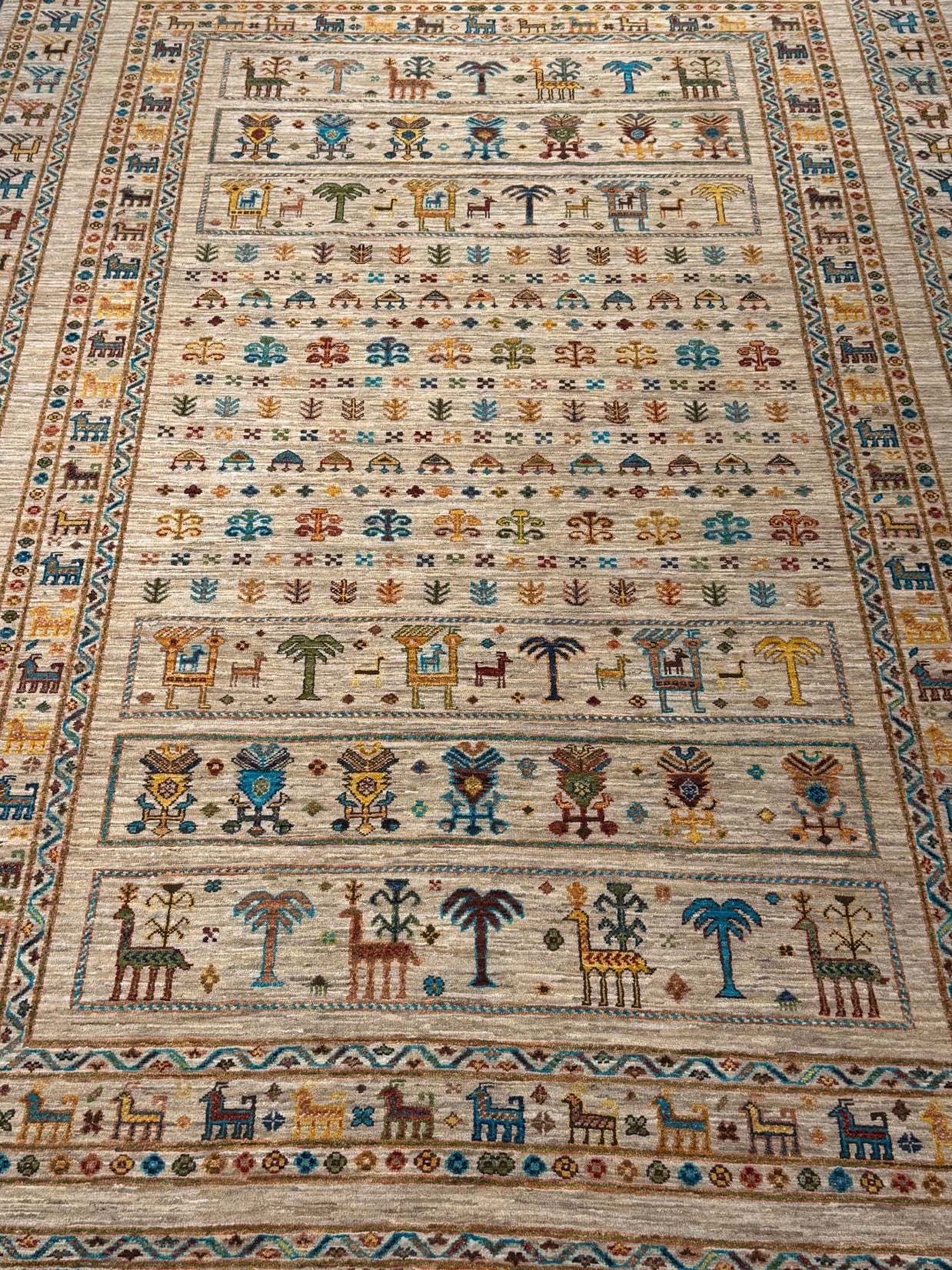 Khurjeen Rug - 313 cm x 205 cm