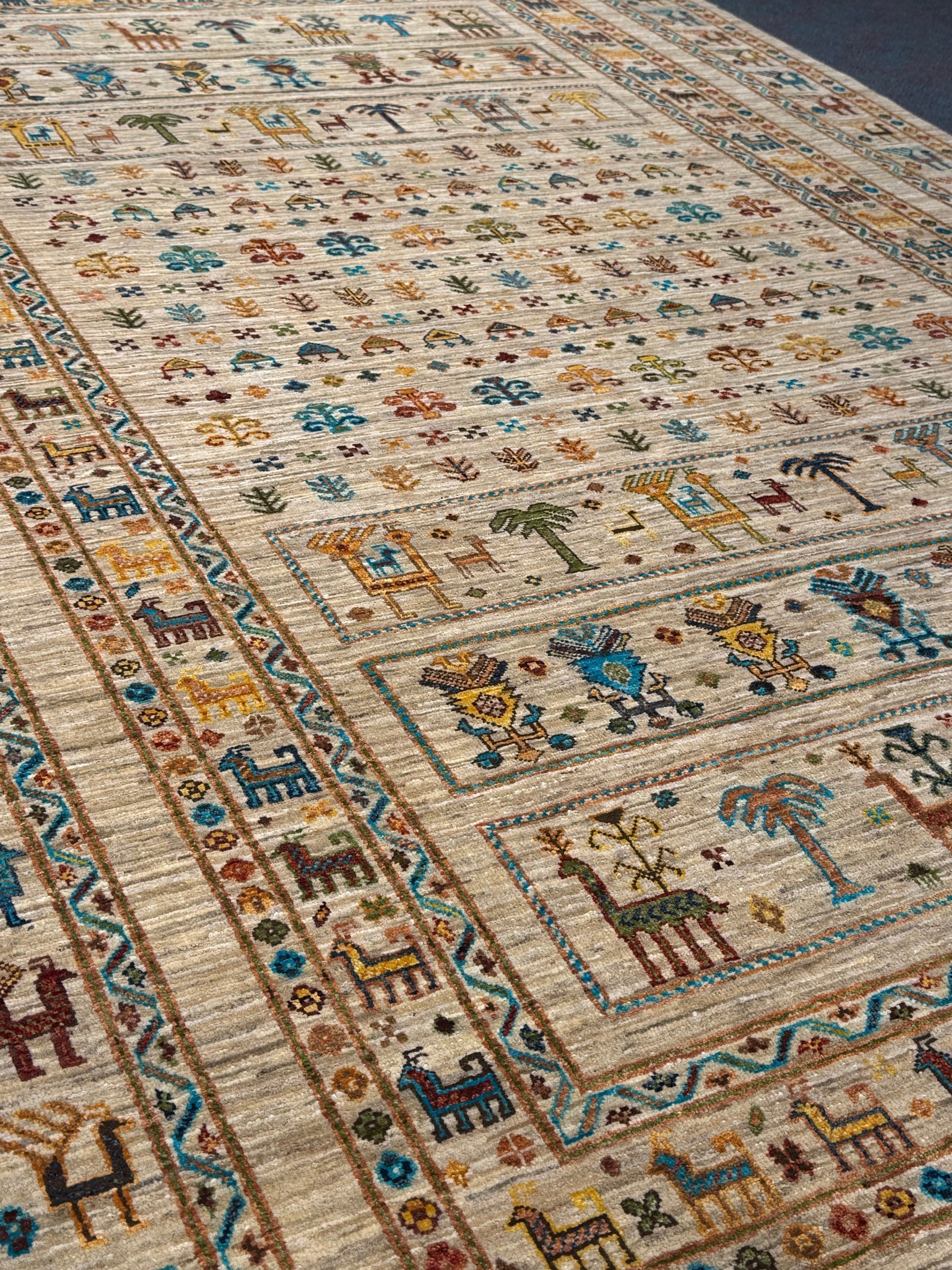 Khurjeen Rug - 313 cm x 205 cm