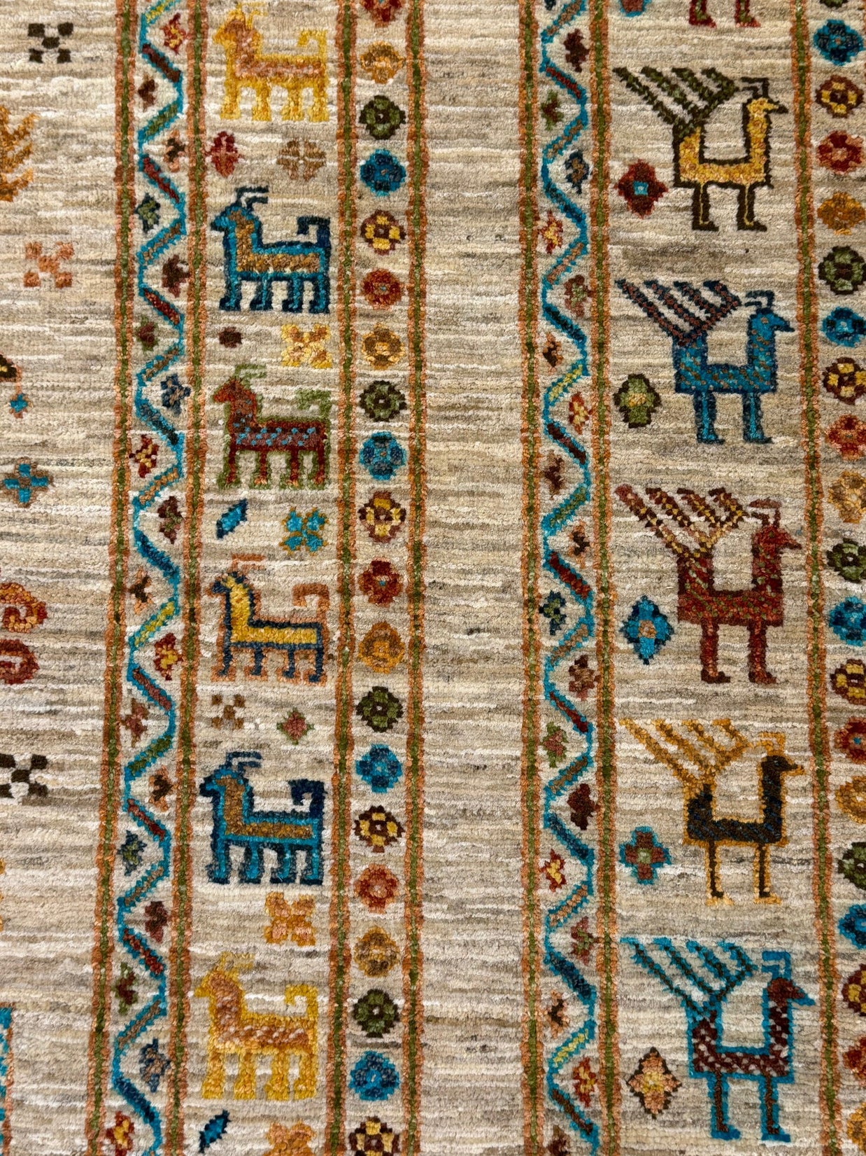 Khurjeen Rug - 313 cm x 205 cm